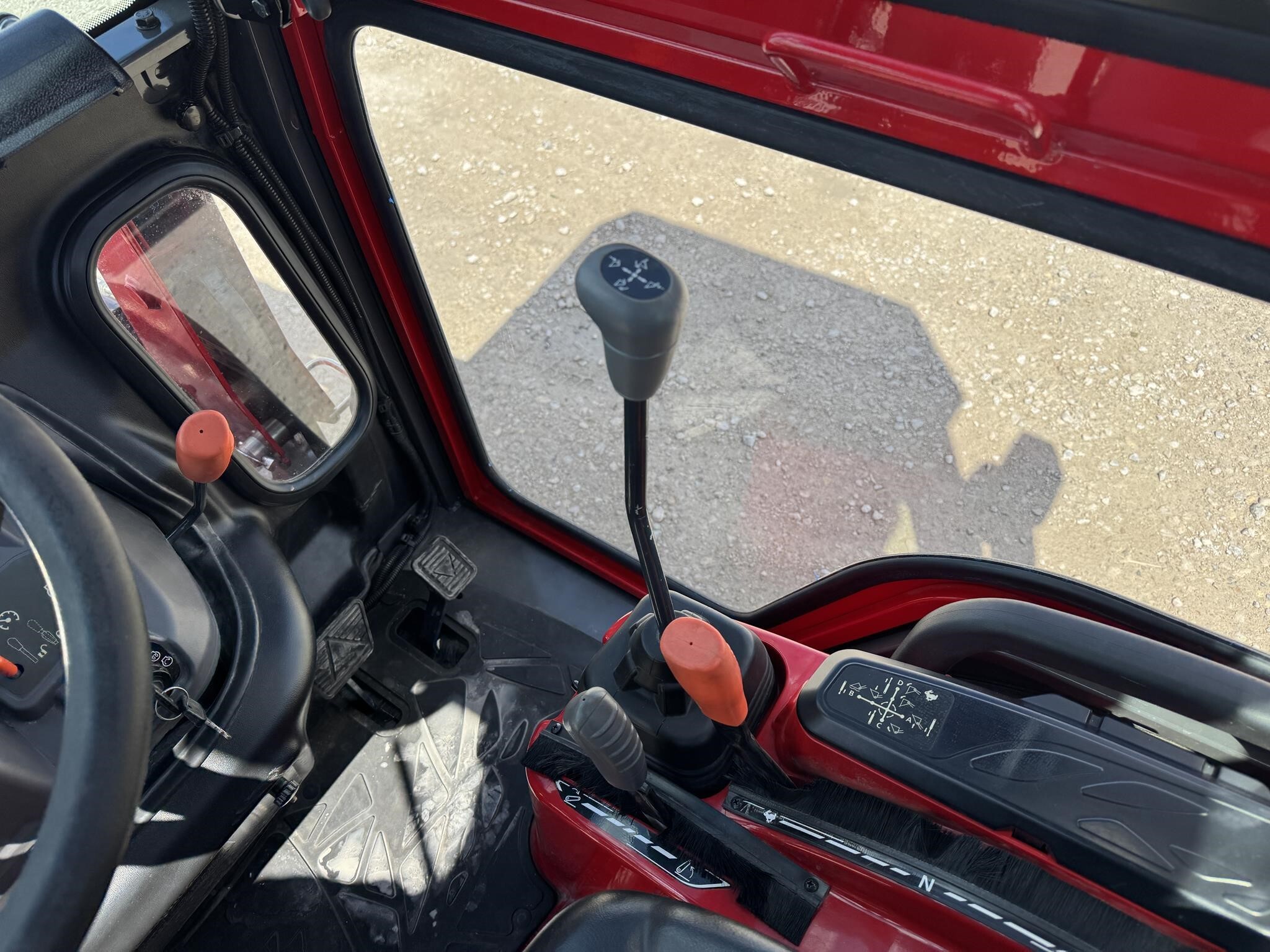 2023 Massey Ferguson GC1723E Tractor