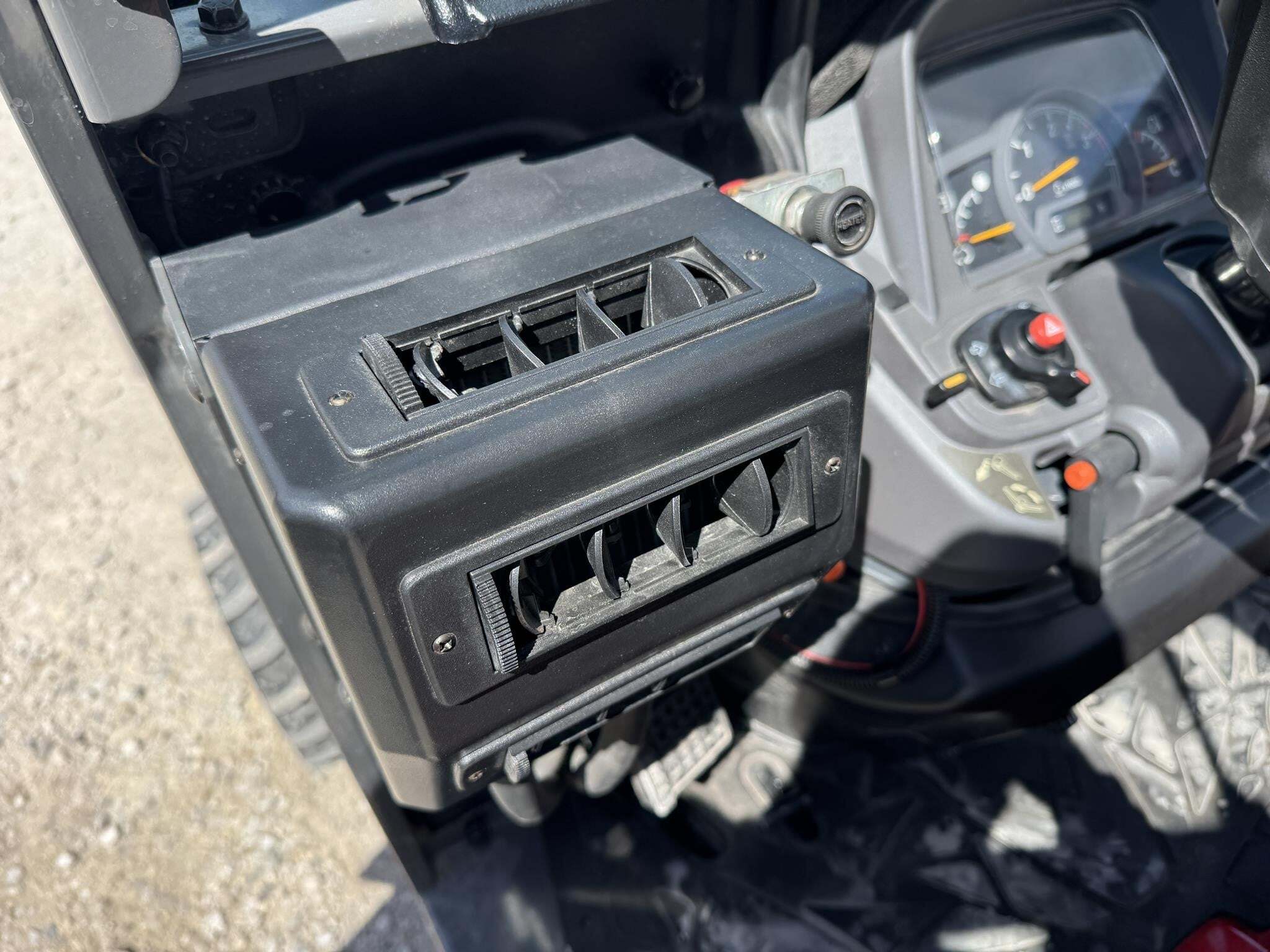 2023 Massey Ferguson GC1723E Tractor