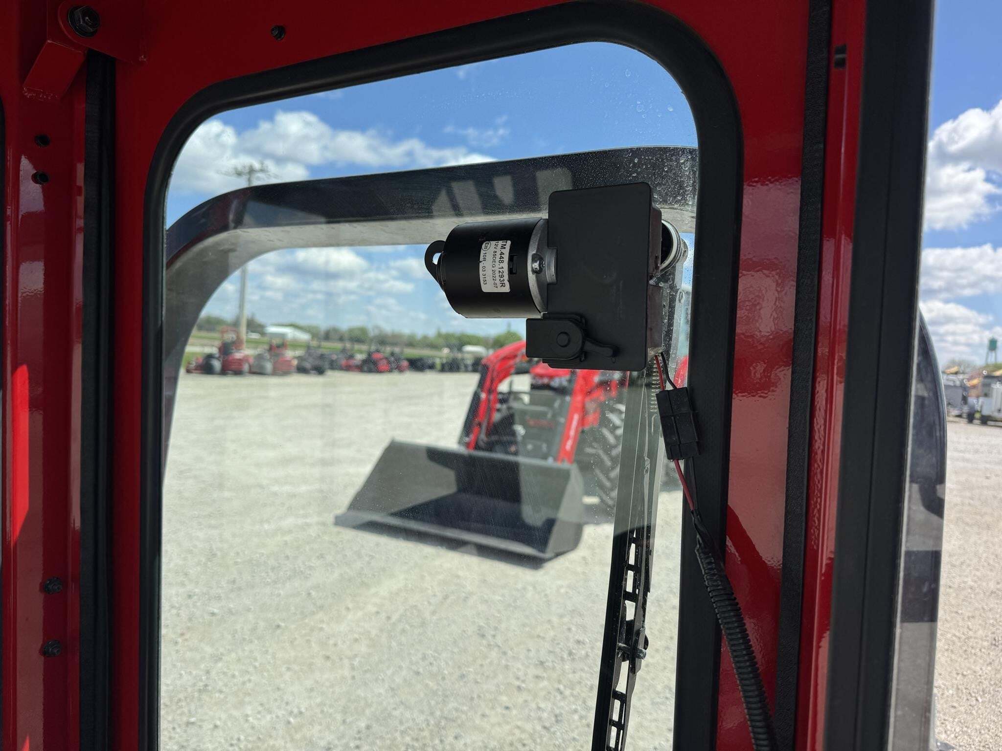 2023 Massey Ferguson GC1723E Tractor