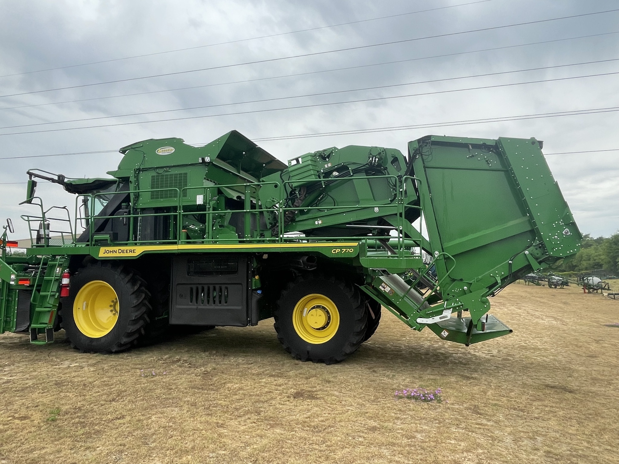 2024 John Deere CP770 Cotton Equipment