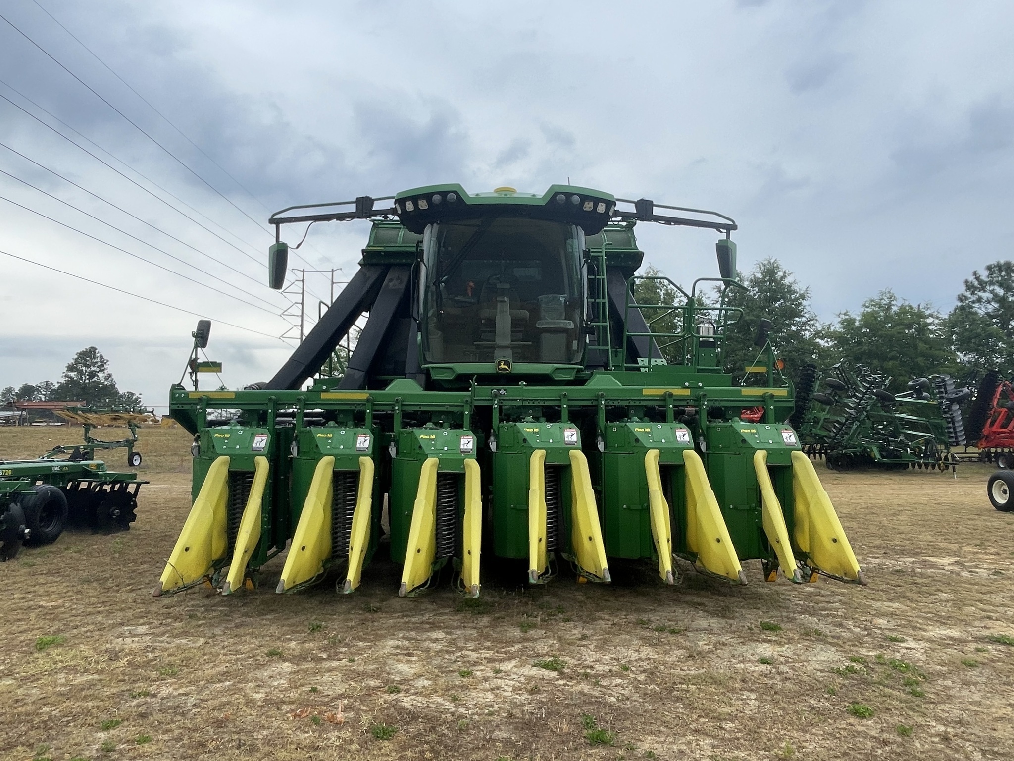 2024 John Deere CP770 Cotton Equipment
