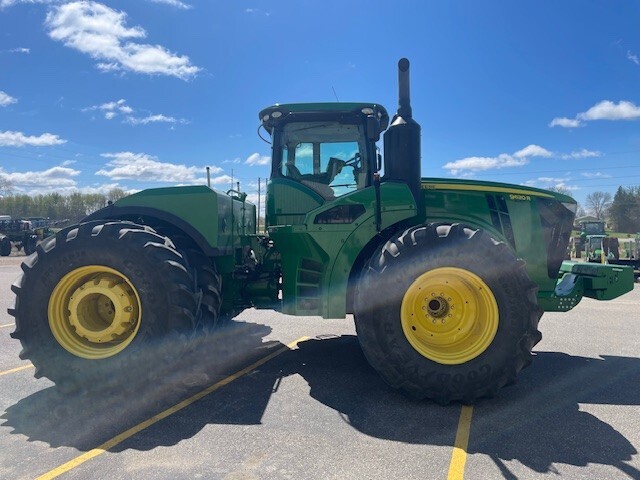 2015 John Deere 9620R Tractor