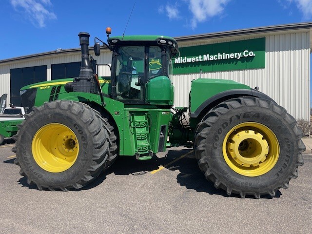 2015 John Deere 9620R Tractor
