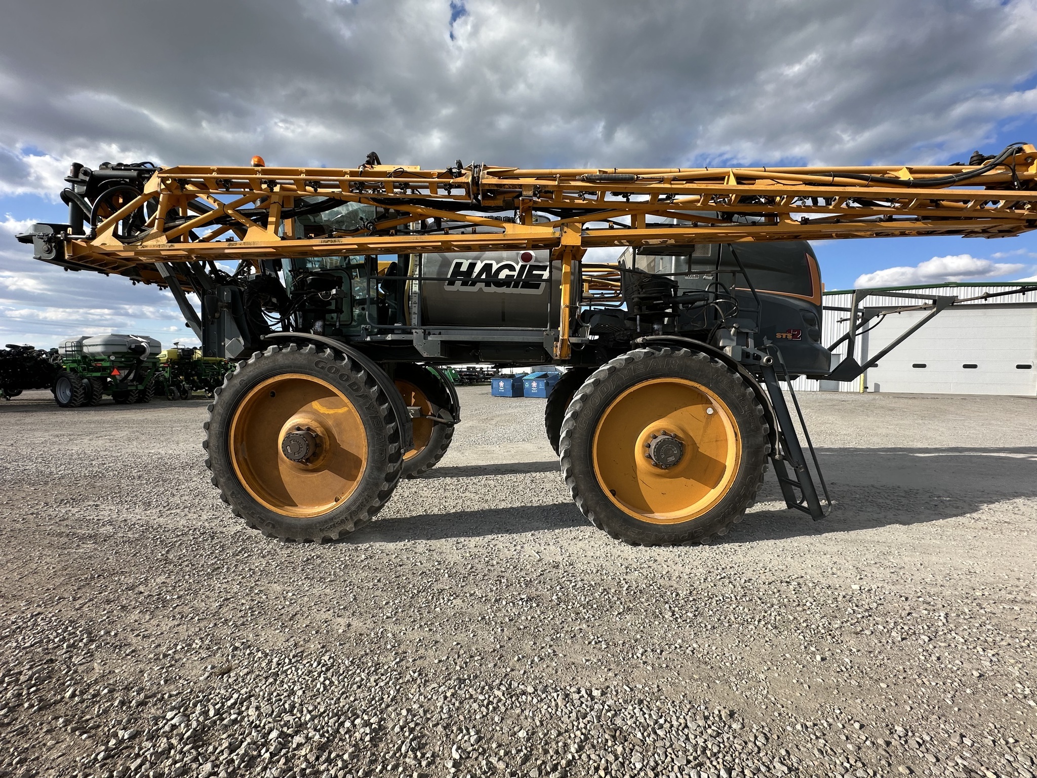 2014 Hagie STS12 Self-Propelled Sprayer