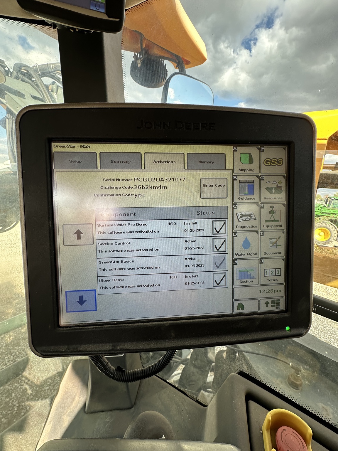 2014 Hagie STS12 Self-Propelled Sprayer