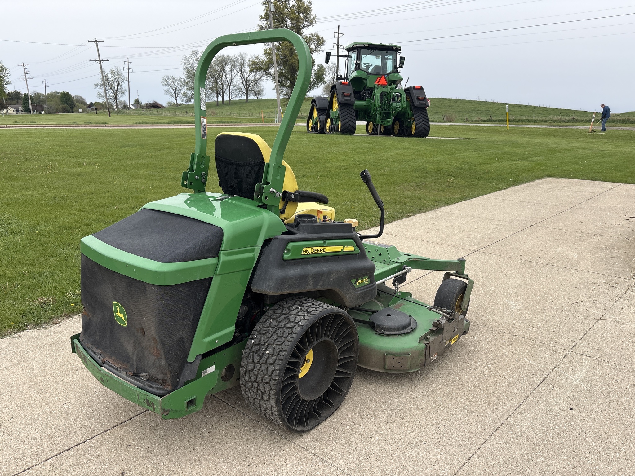 2022 John Deere Z997R Lawn Mower