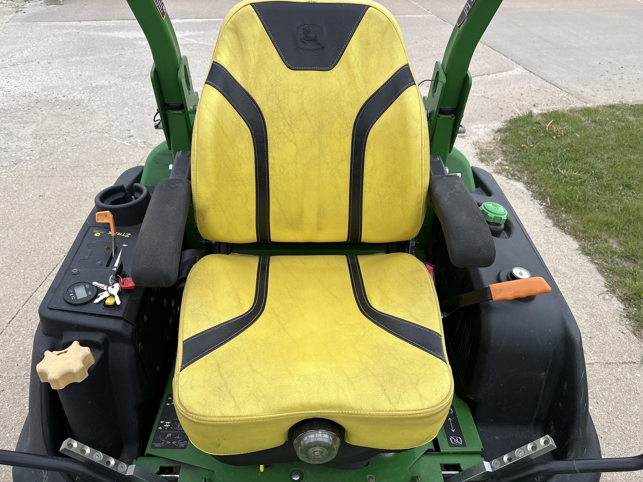 2022 John Deere Z997R Lawn Mower