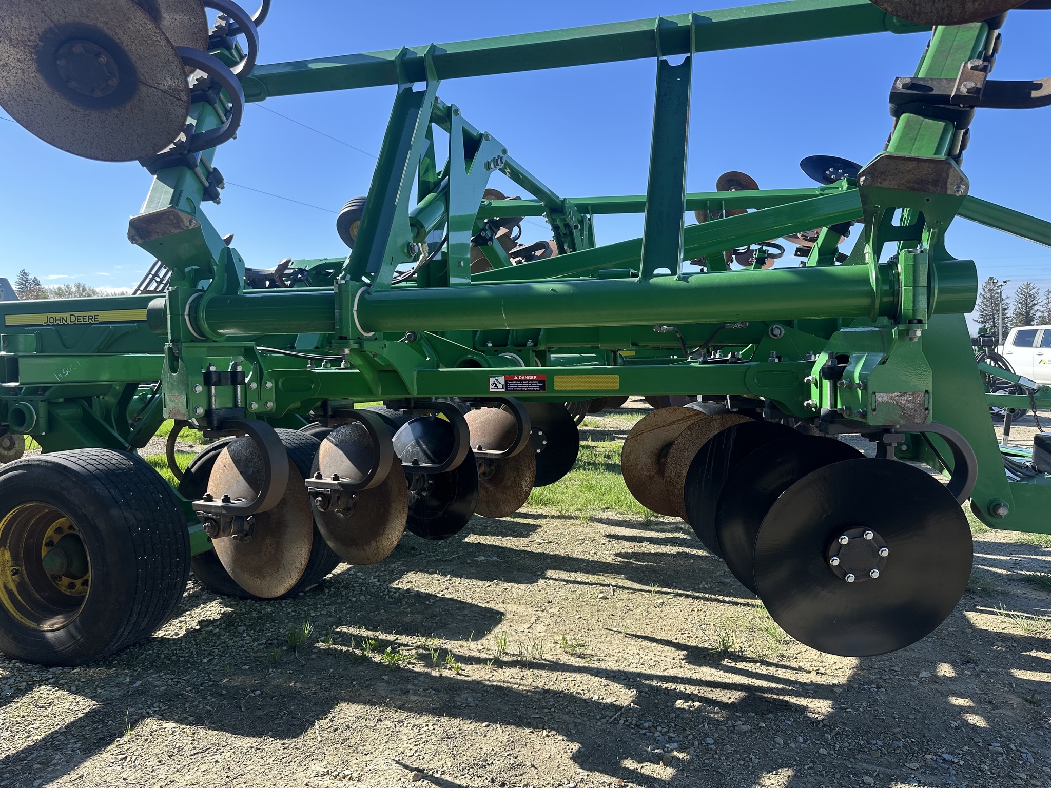 2018 John Deere 2730 Disk Chisel