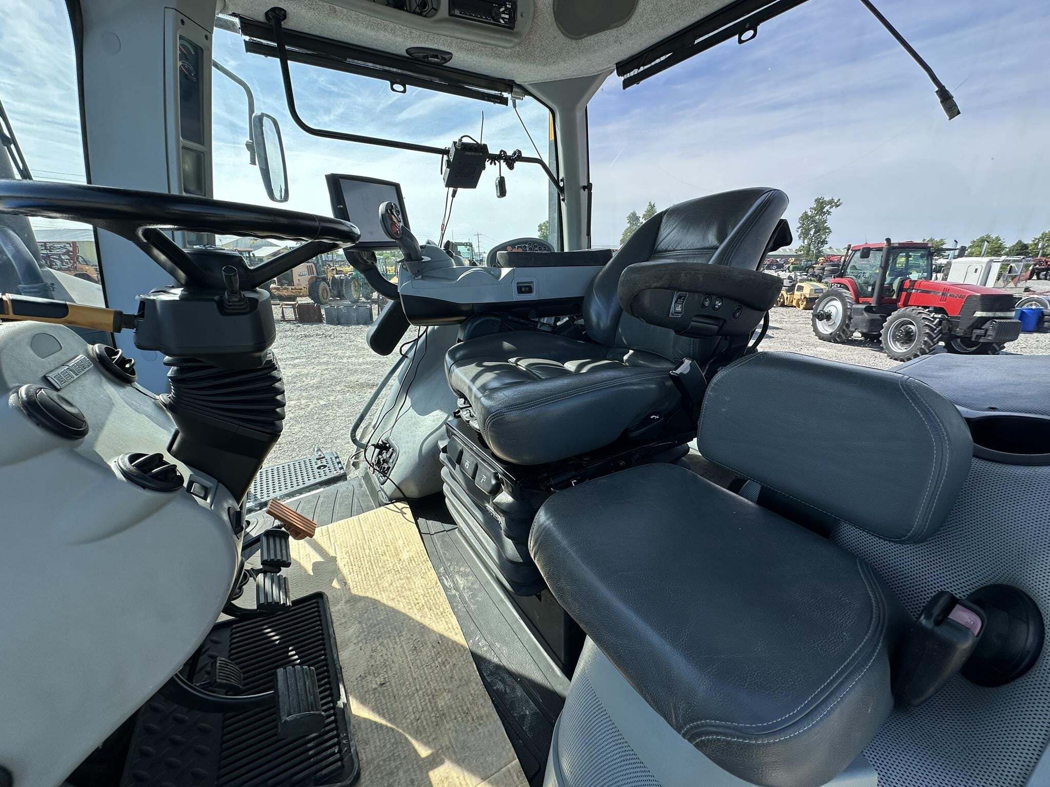 2019 New Holland T8.410 Tractor
