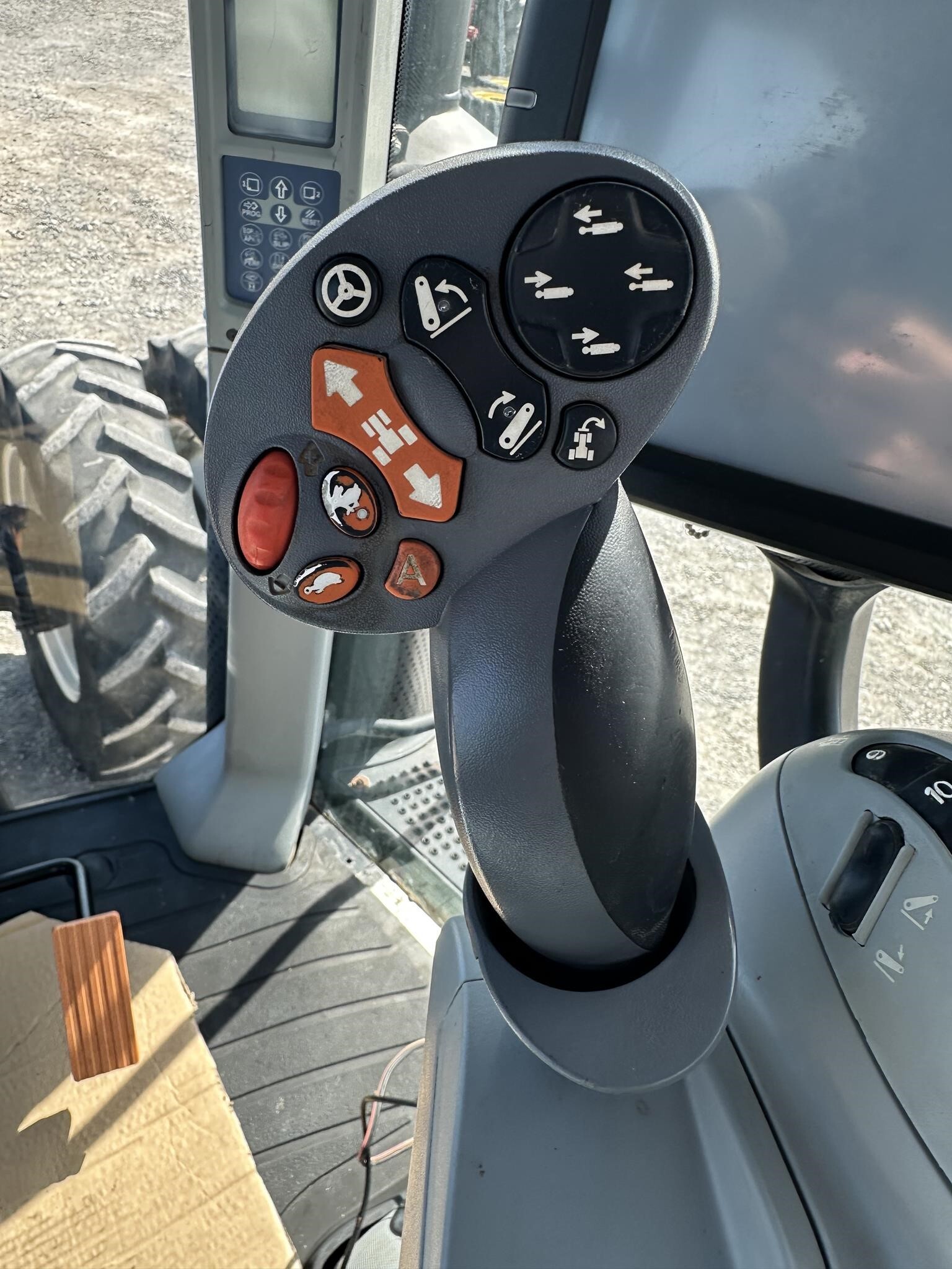 2019 New Holland T8.410 Tractor