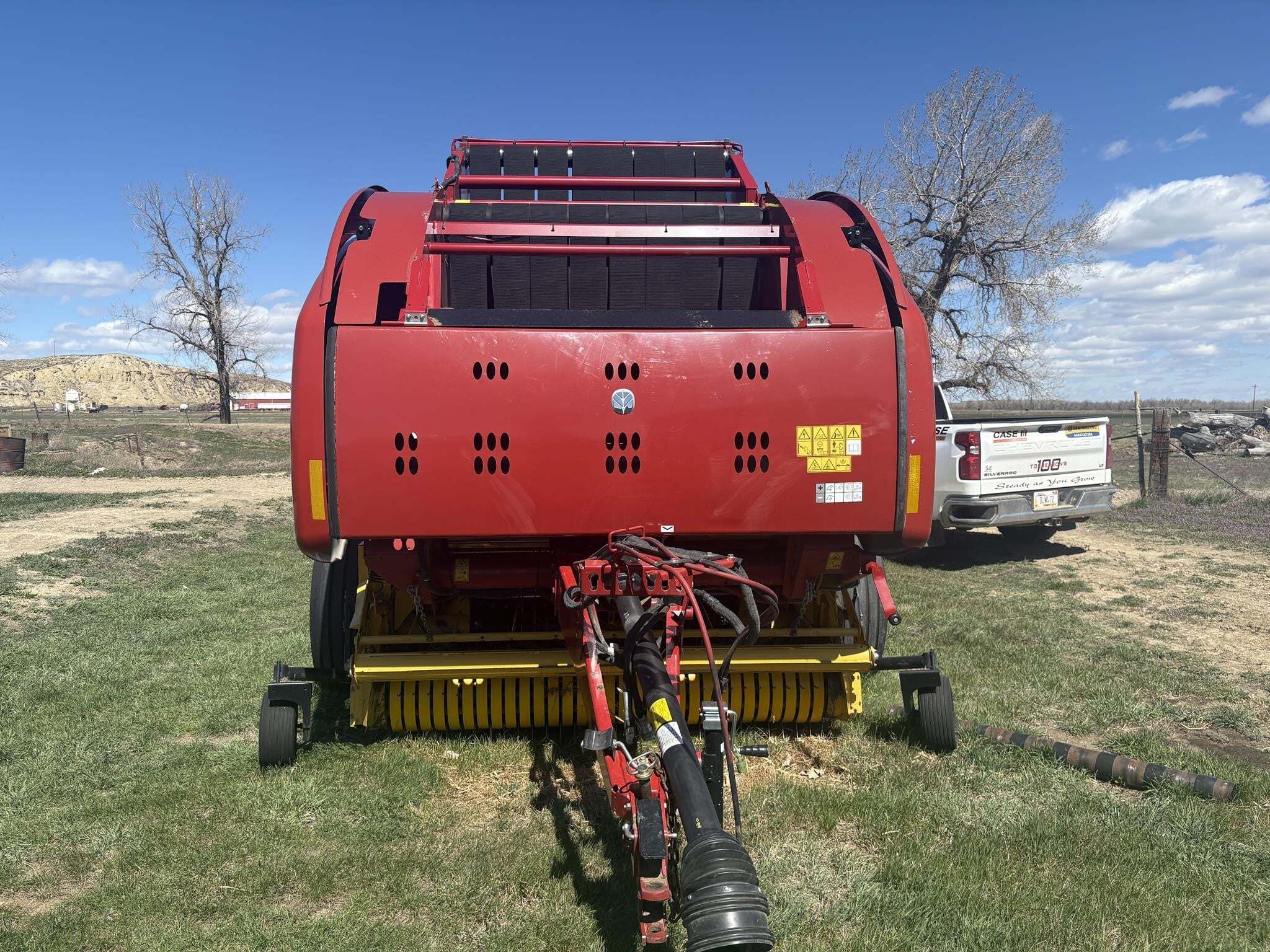 2021 New Holland Roll-Belt 560 Round Baler