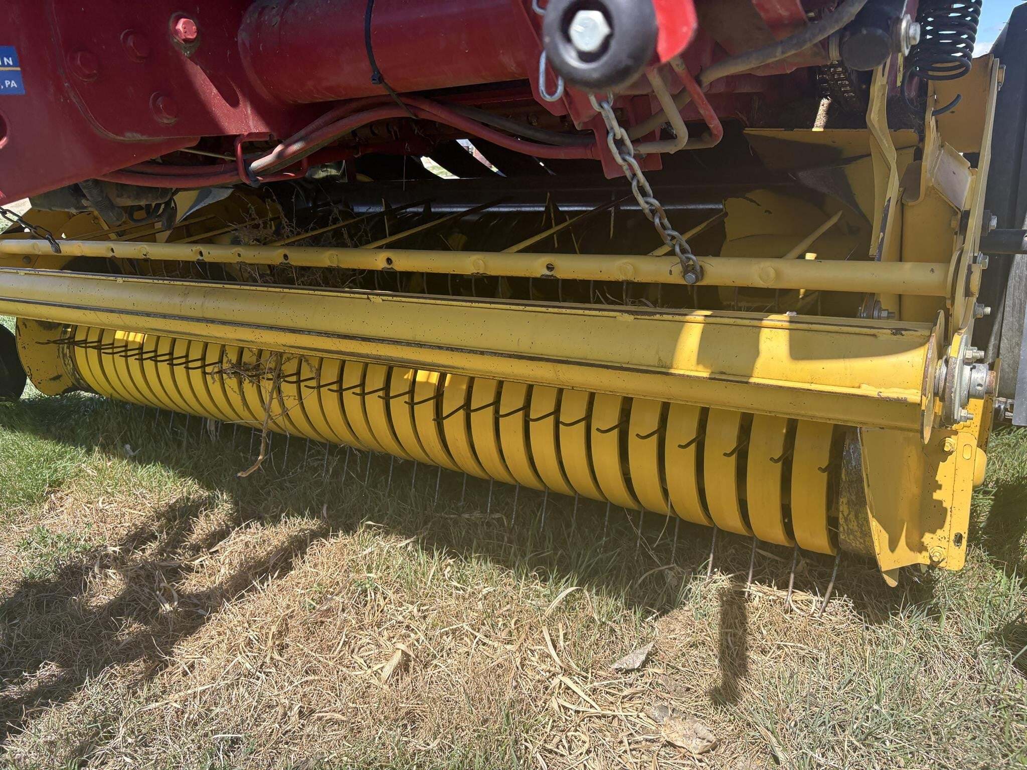 2021 New Holland Roll-Belt 560 Round Baler