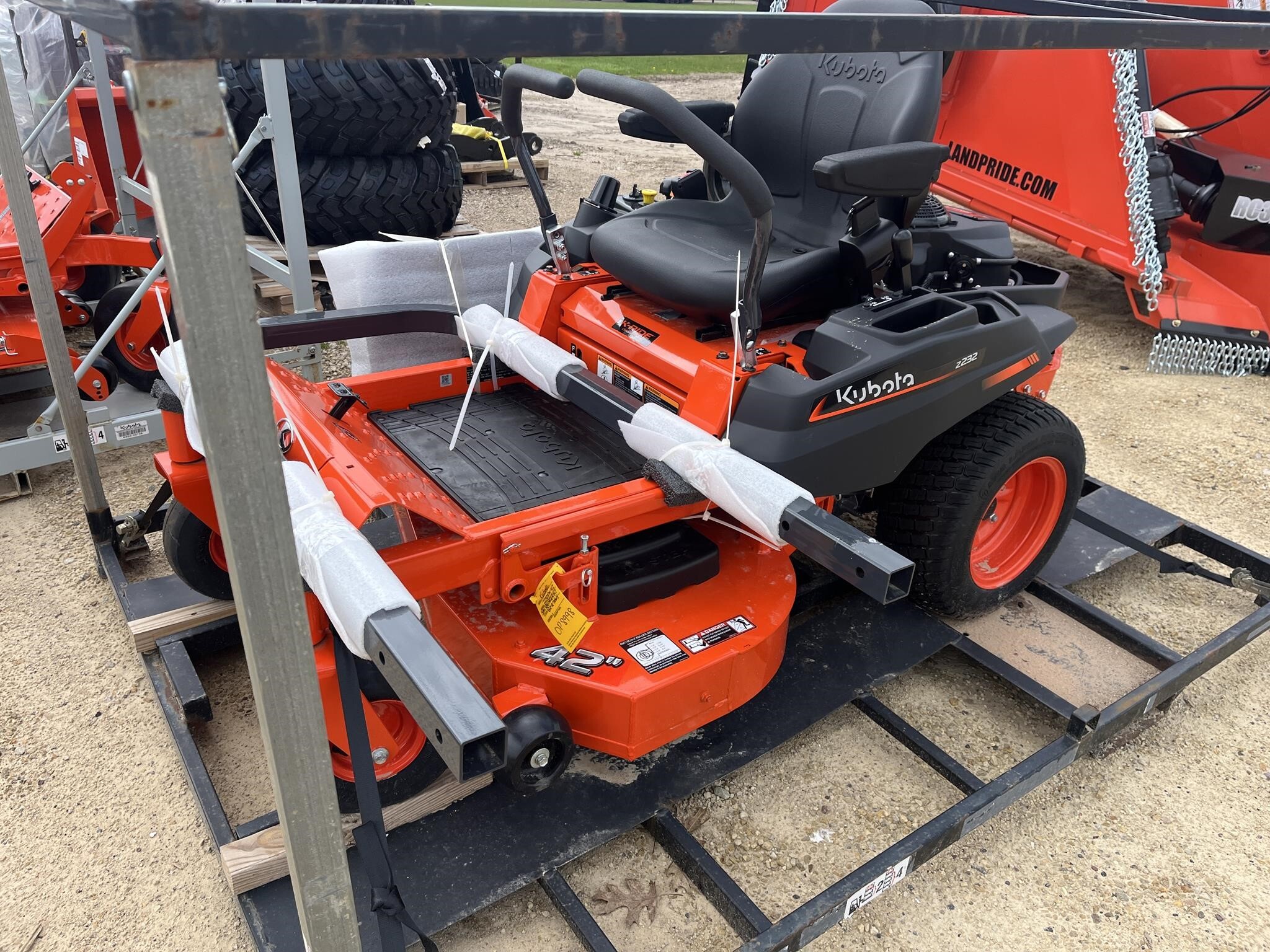 2026 Kubota Z232 Lawn Mower - $Call | Machinery Pete