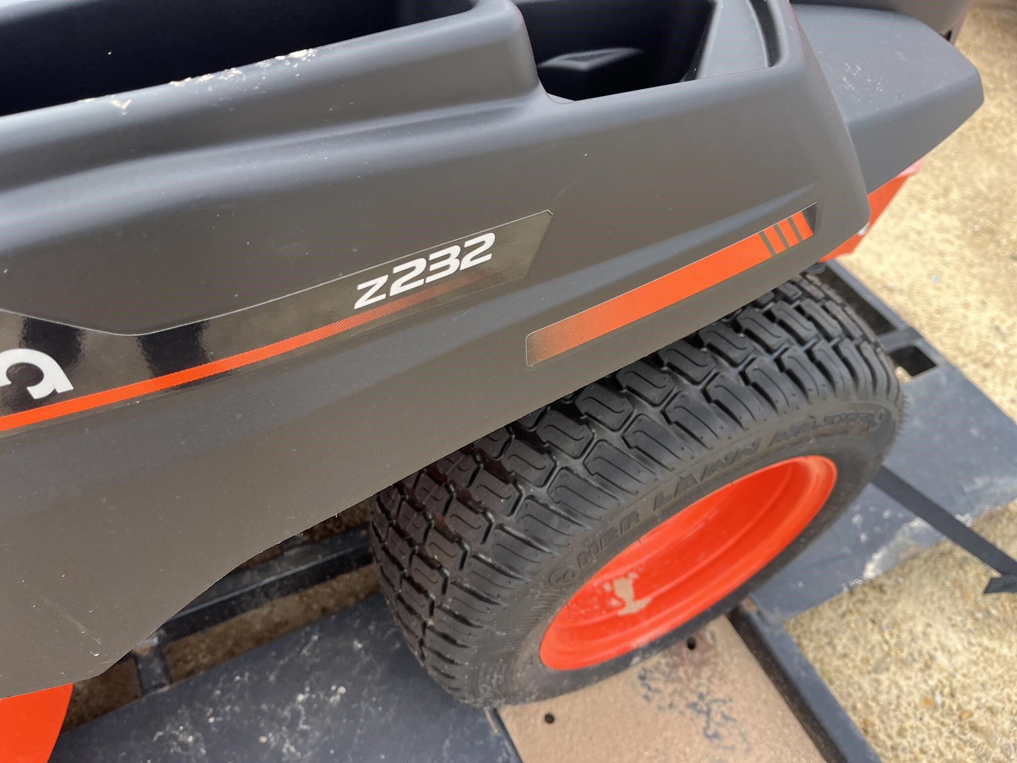 2026 Kubota Z232 Lawn Mower - $Call | Machinery Pete