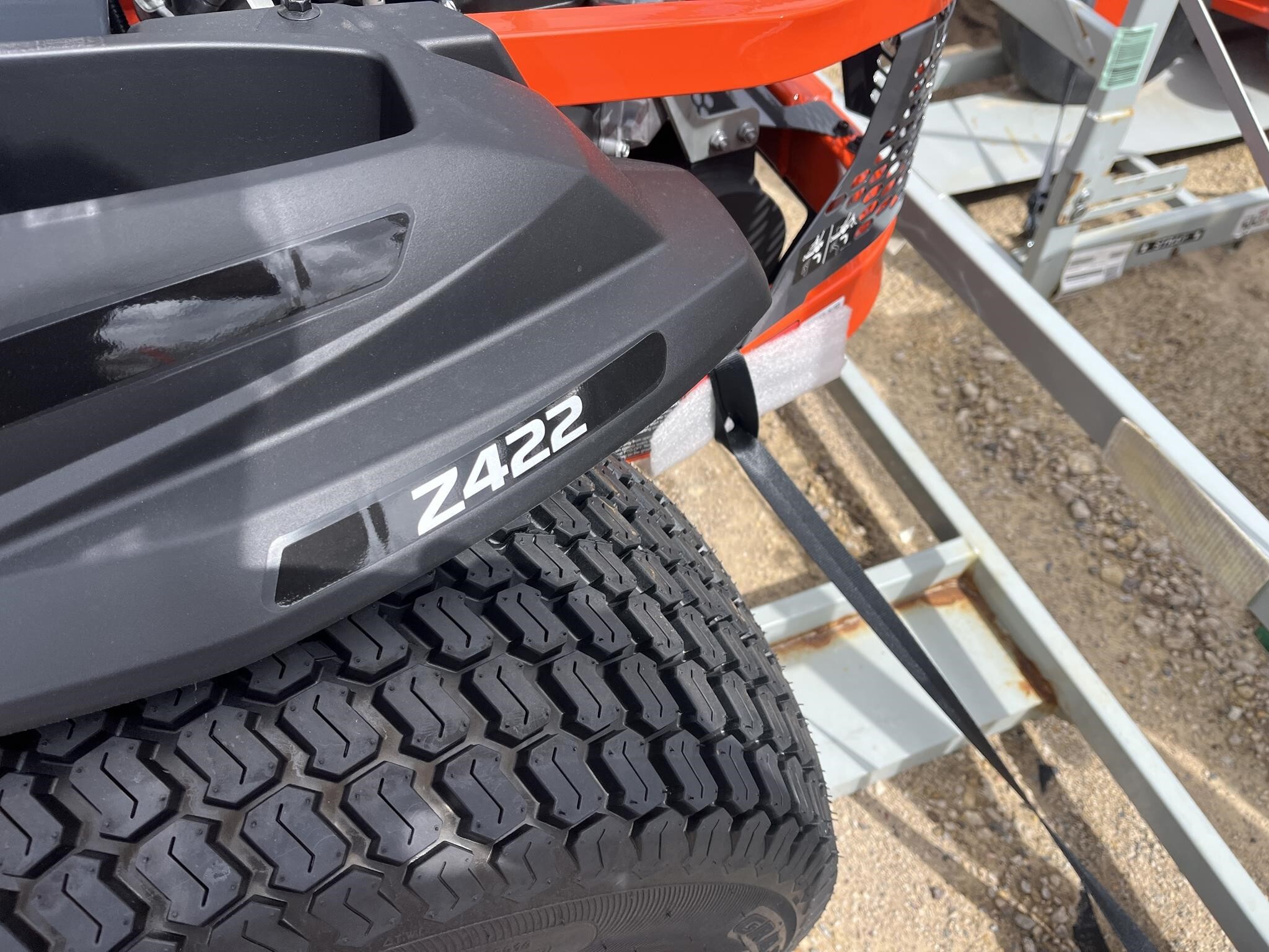 2026 Kubota Z422 Lawn Mower