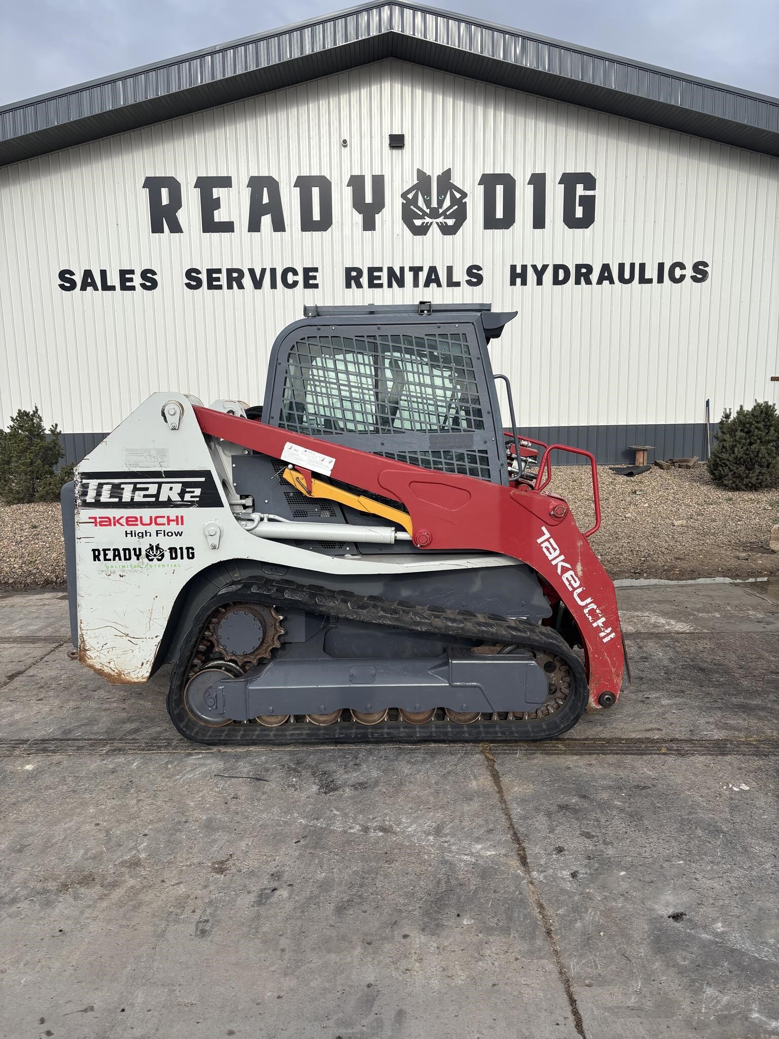 2022 Takeuchi TL12R2 Skid Steer