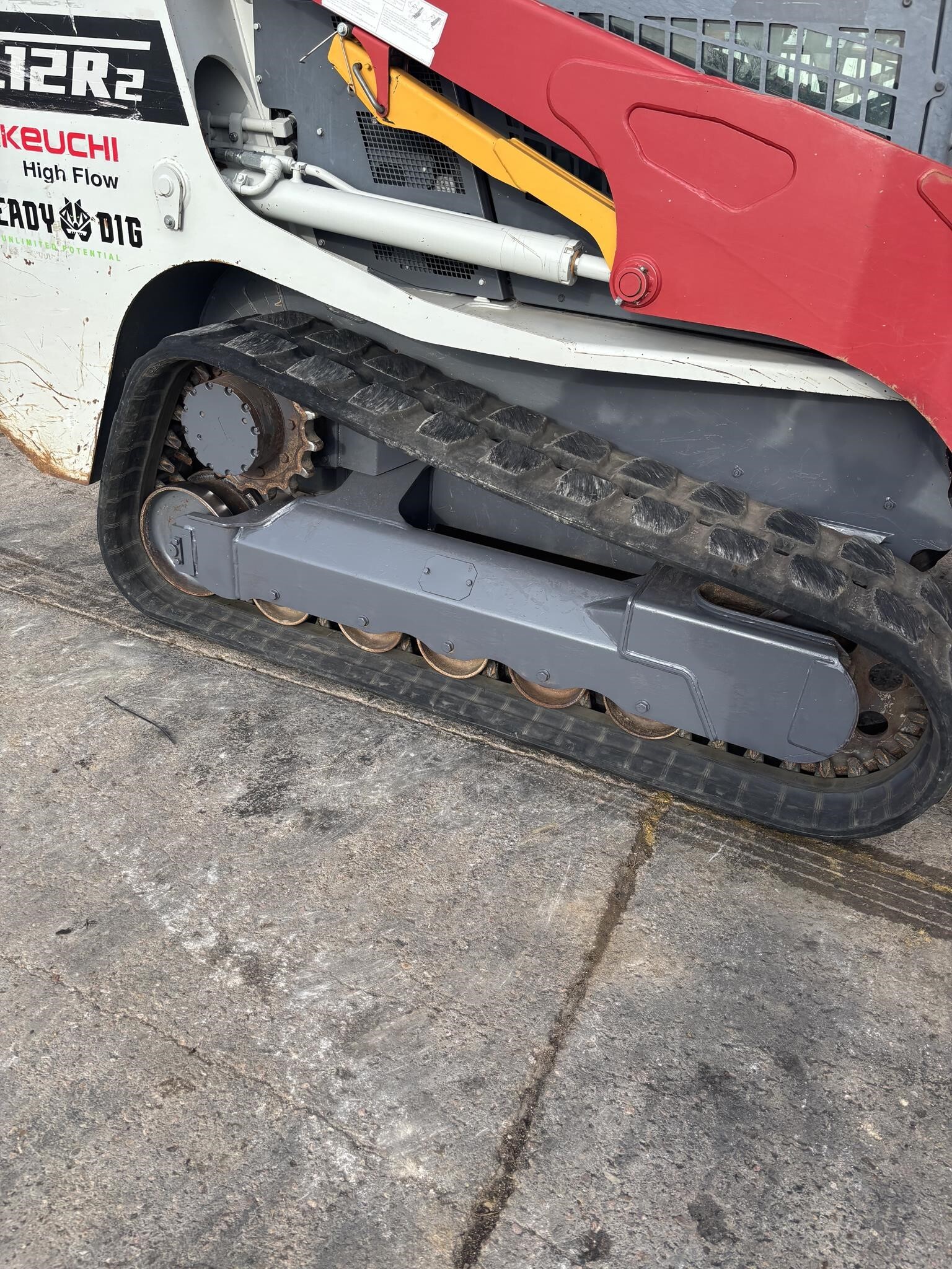 2022 Takeuchi TL12R2 Skid Steer