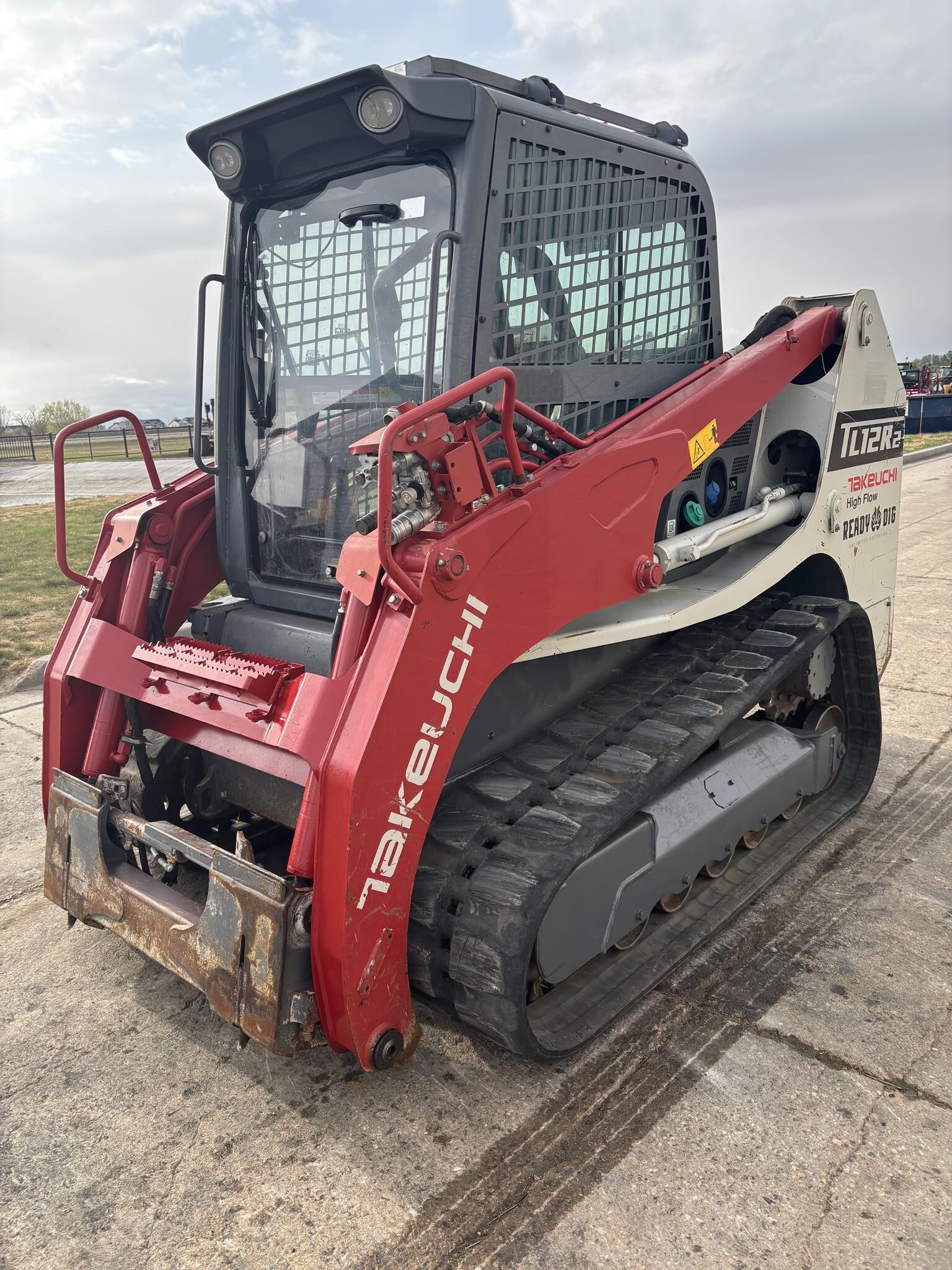 2022 Takeuchi TL12R2 Skid Steer
