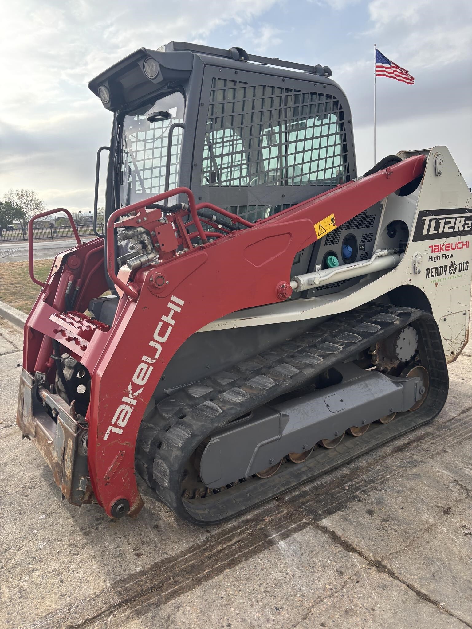 2022 Takeuchi TL12R2 Skid Steer