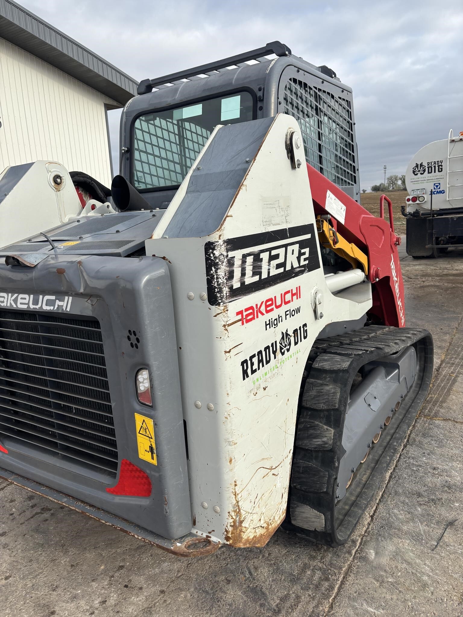 2022 Takeuchi TL12R2 Skid Steer