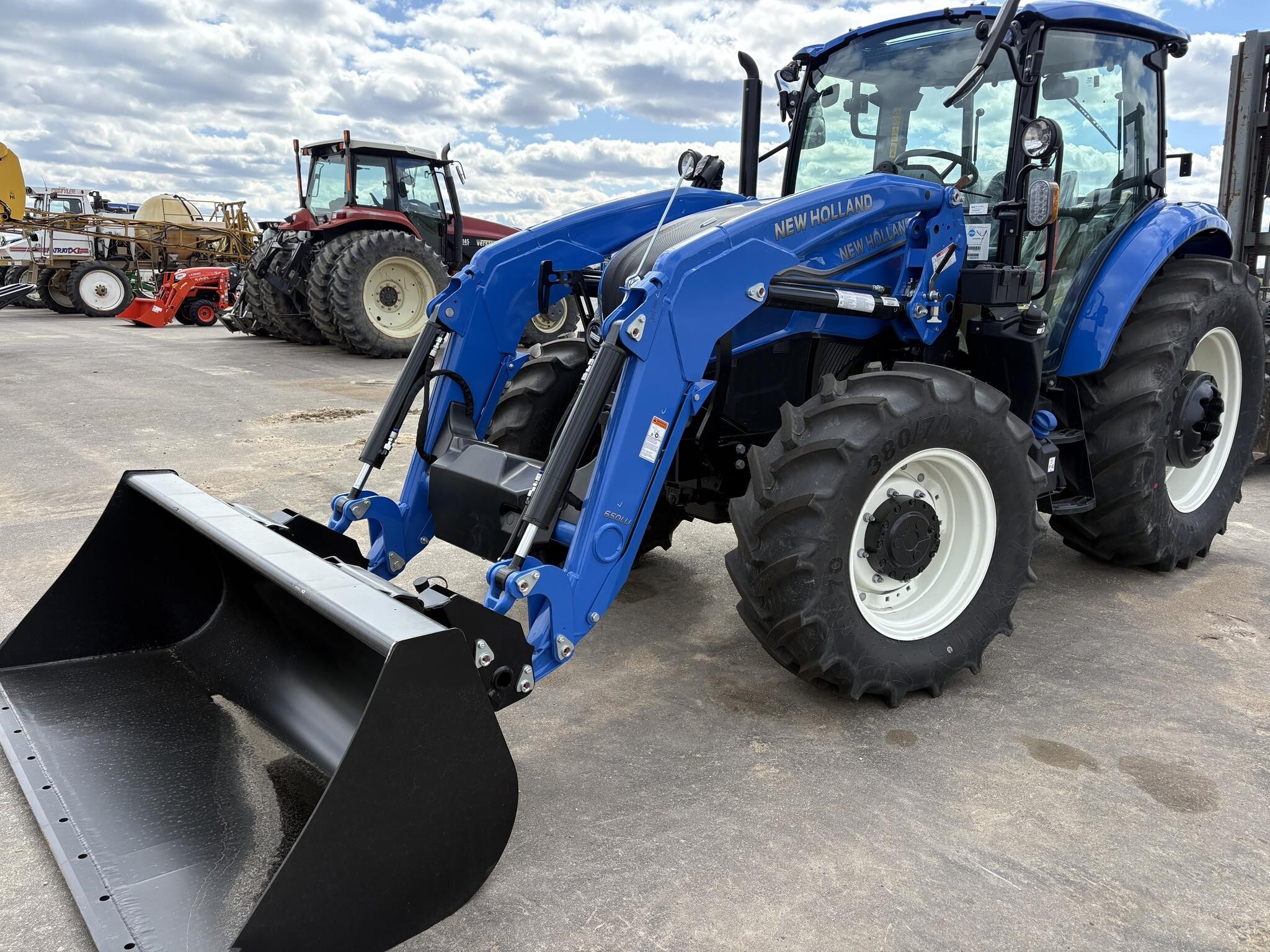 2026 New Holland Powerstar 100 Tractor