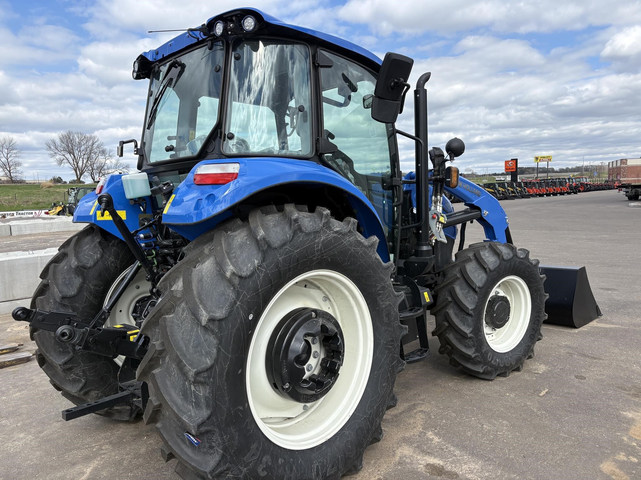 2026 New Holland Powerstar 100 Tractor