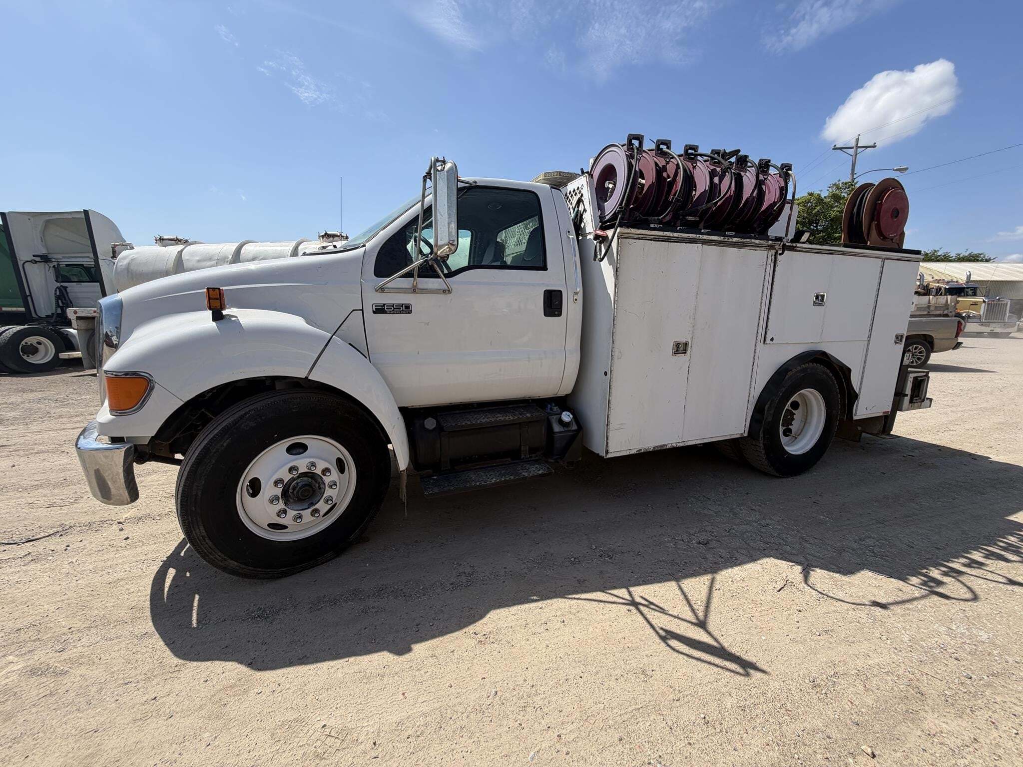 2011 Ford F-650 Pickup