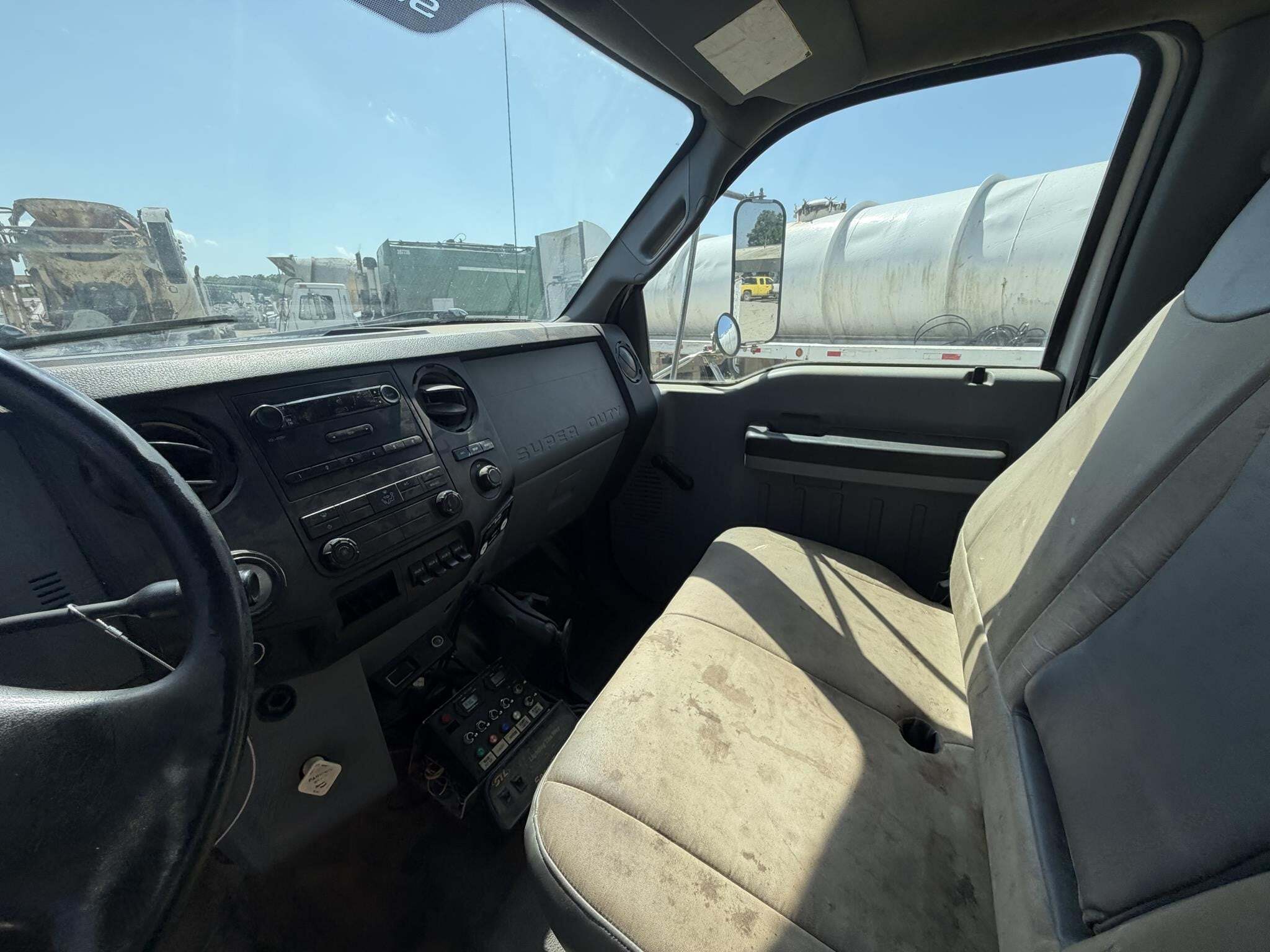 2011 Ford F-650 Pickup