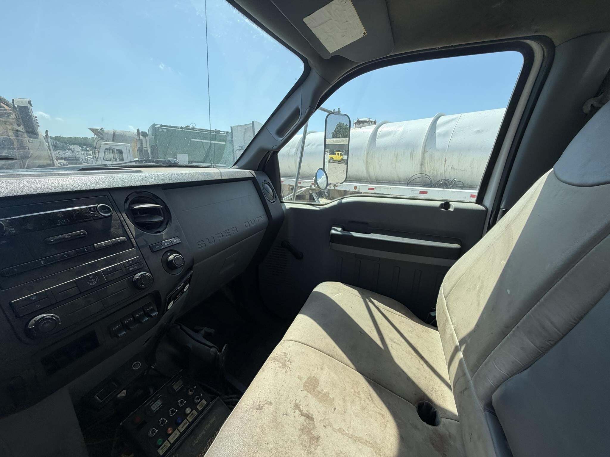 2011 Ford F-650 Pickup