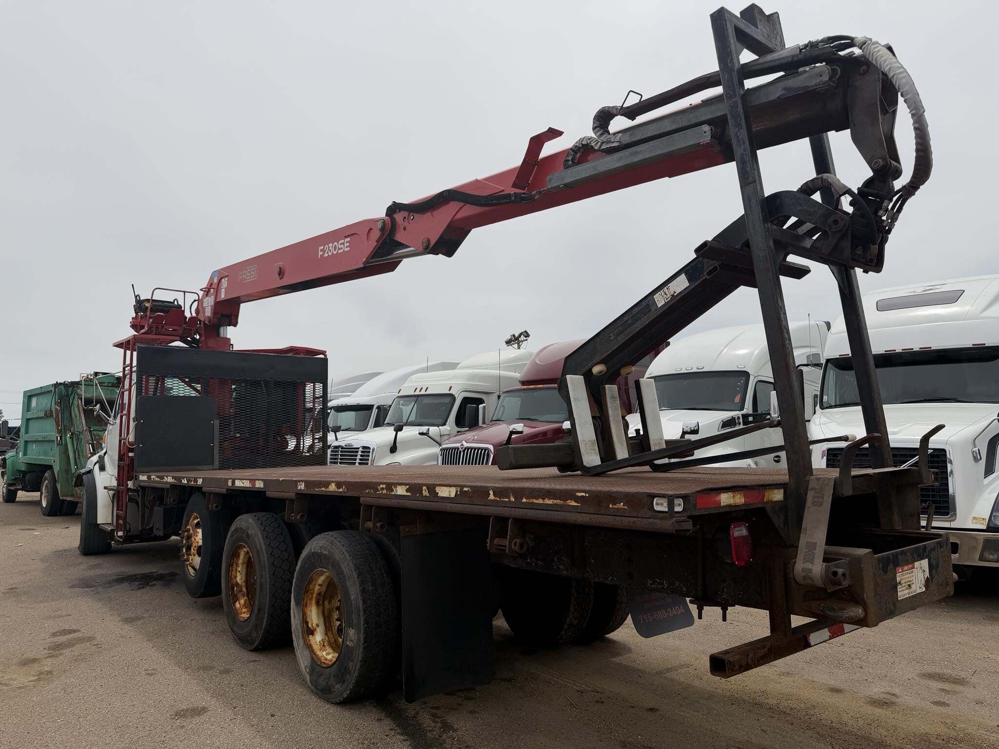 2004 FASSI F230SE Crane