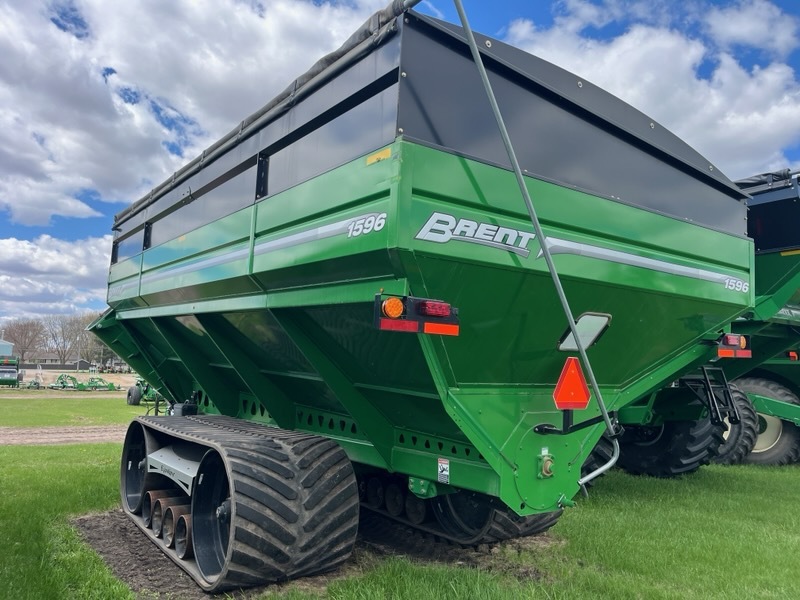 2018 Brent 1596 Grain Cart
