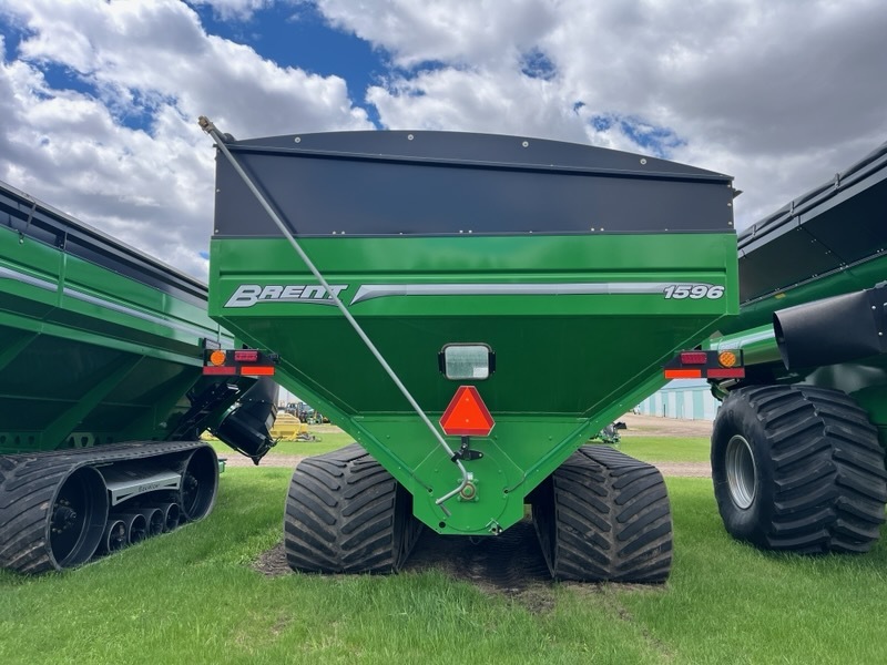 2018 Brent 1596 Grain Cart