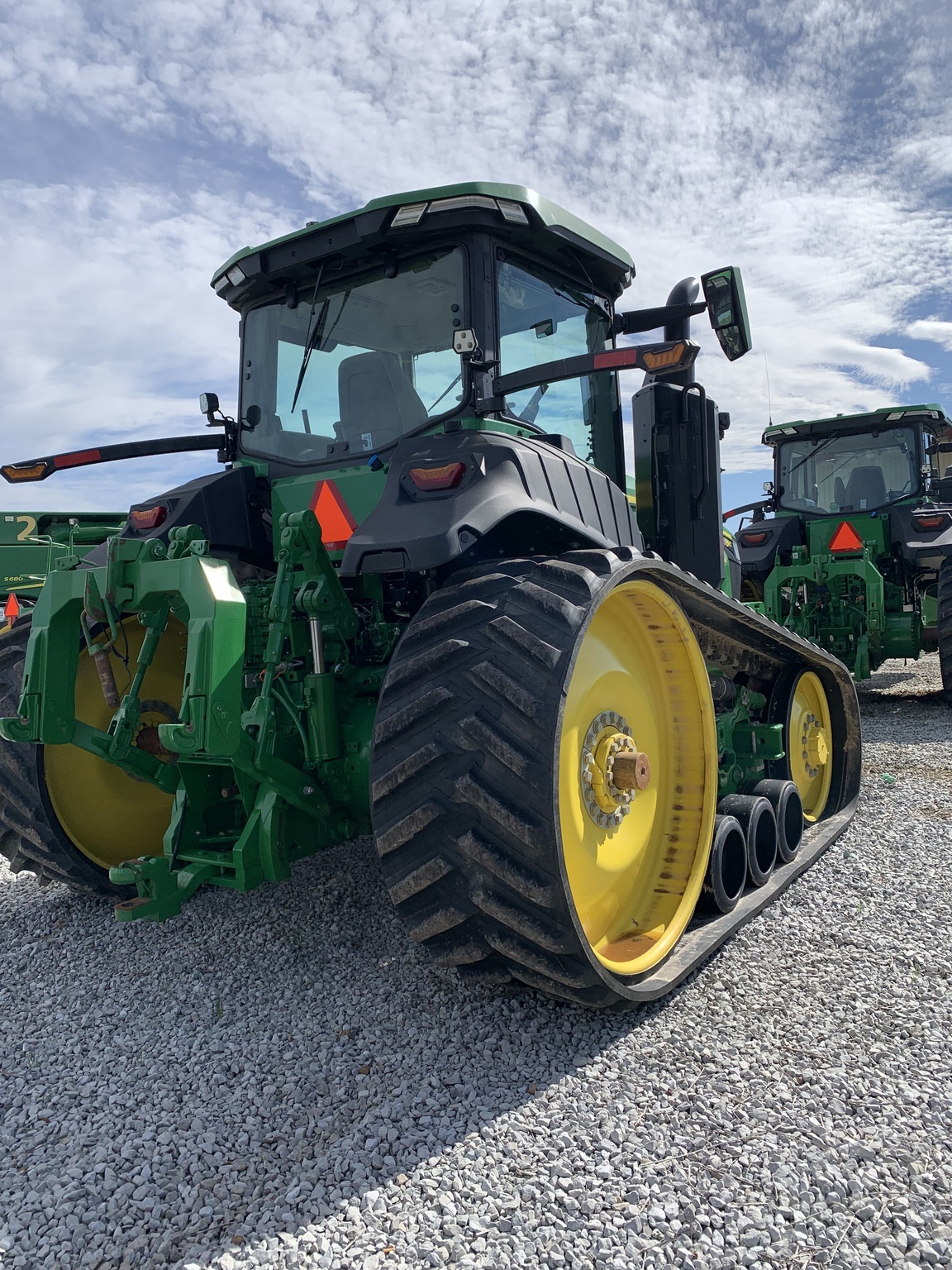 2023 John Deere 8RT 370 Tractor