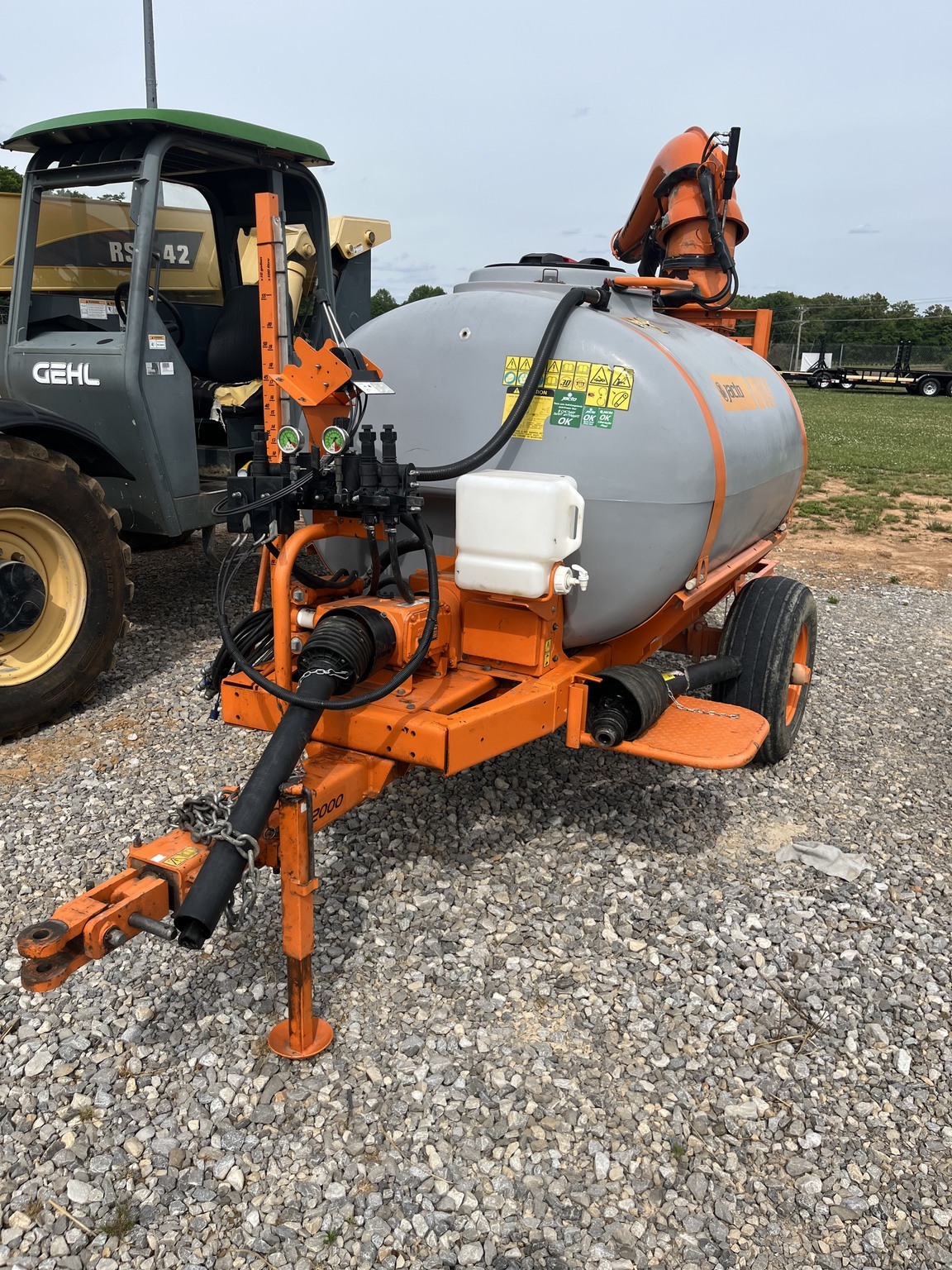 2019 Jacto J2000 Pull-Type Sprayer