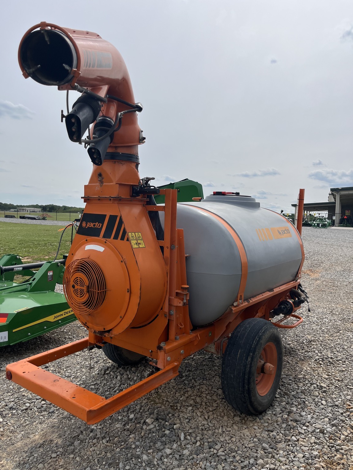 2019 Jacto J2000 Pull-Type Sprayer