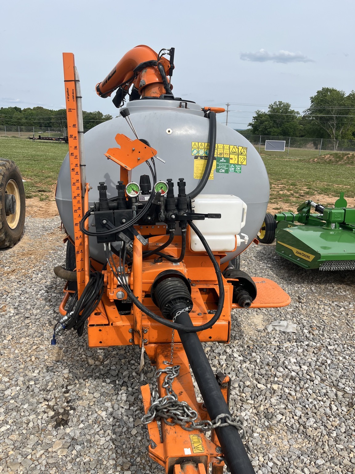 2019 Jacto J2000 Pull-Type Sprayer