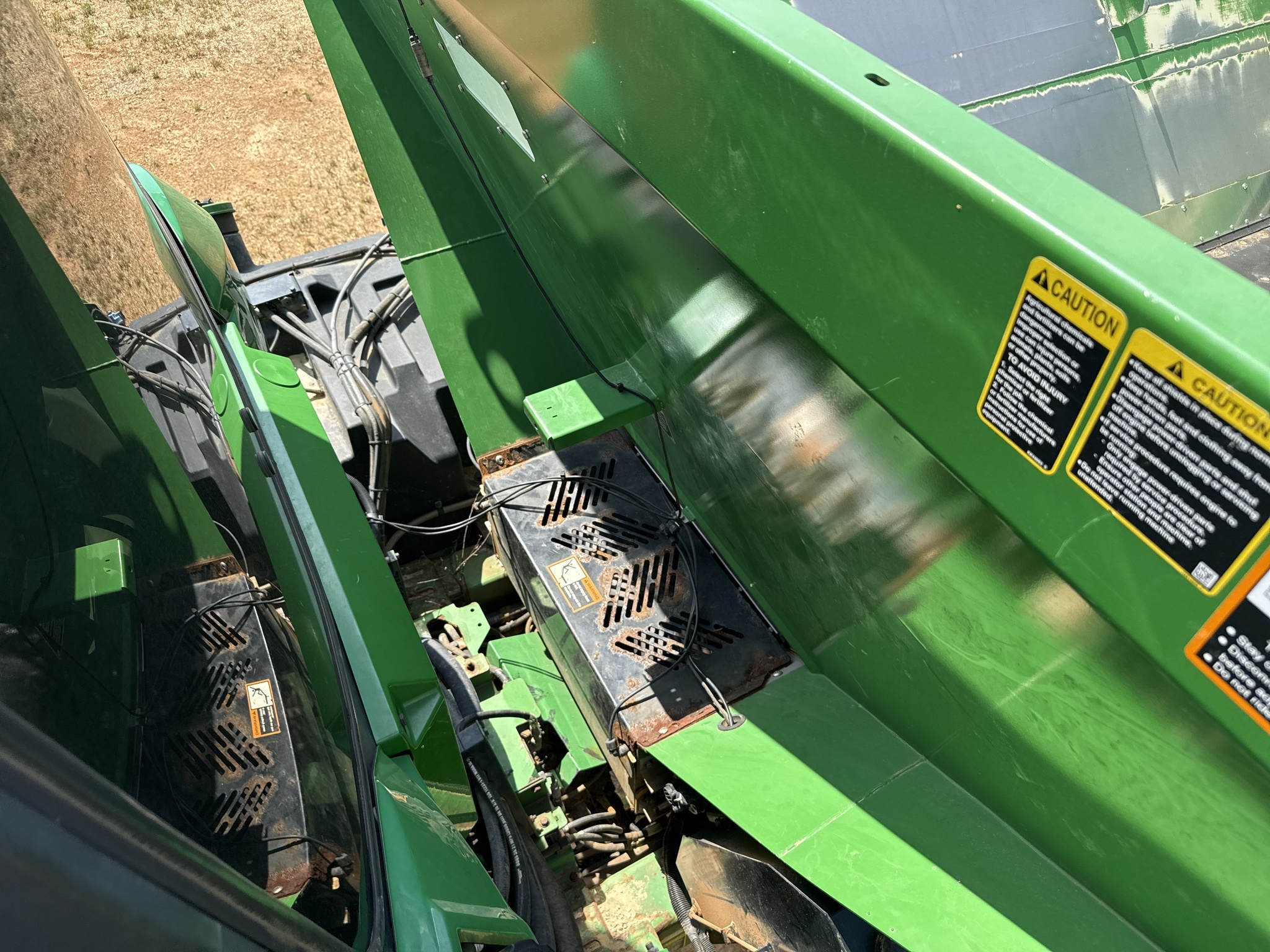 2023 John Deere 600R Loader and Skid Steer Attachment