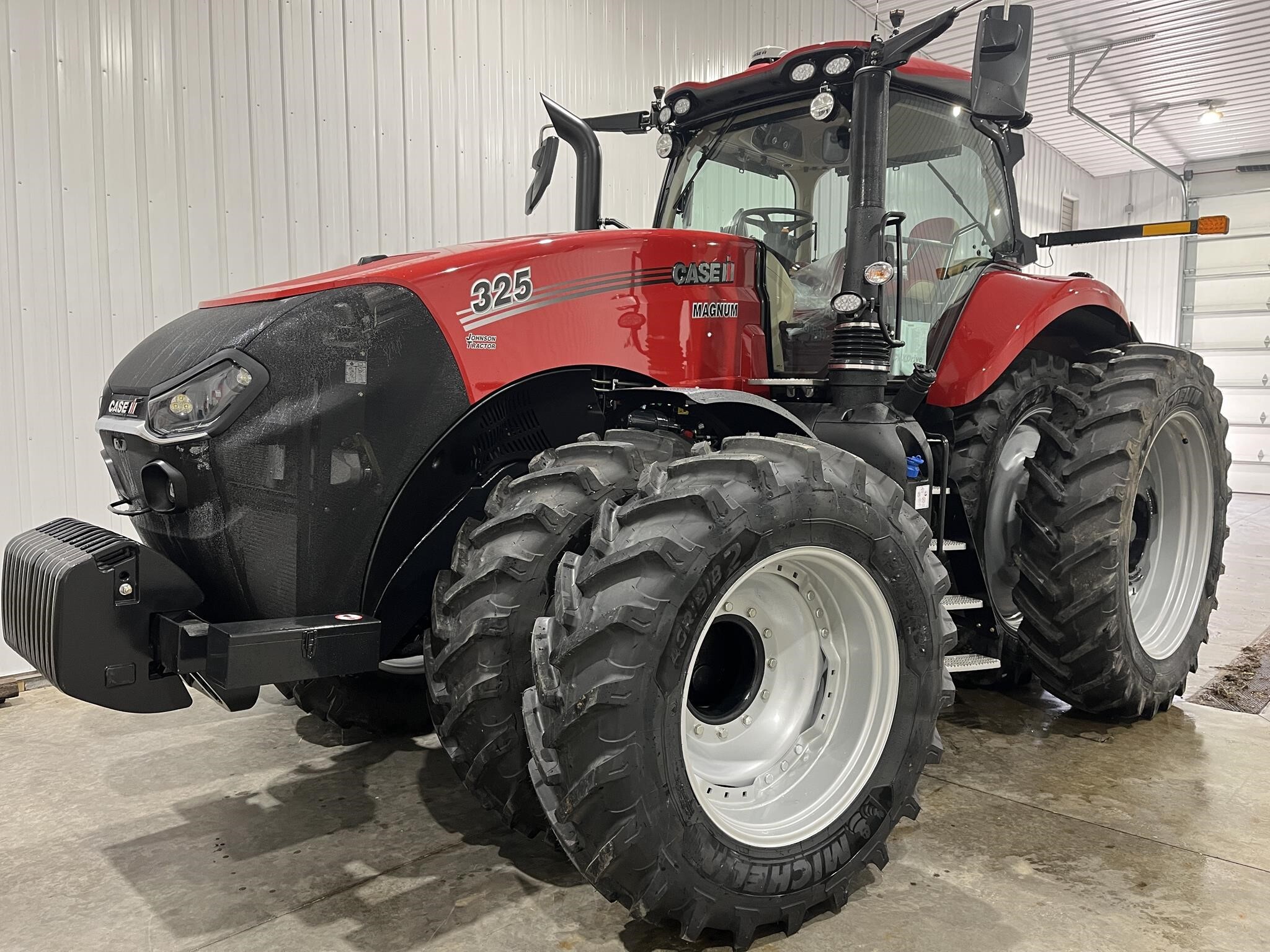 2026 Case IH Magnum 325 Tractor