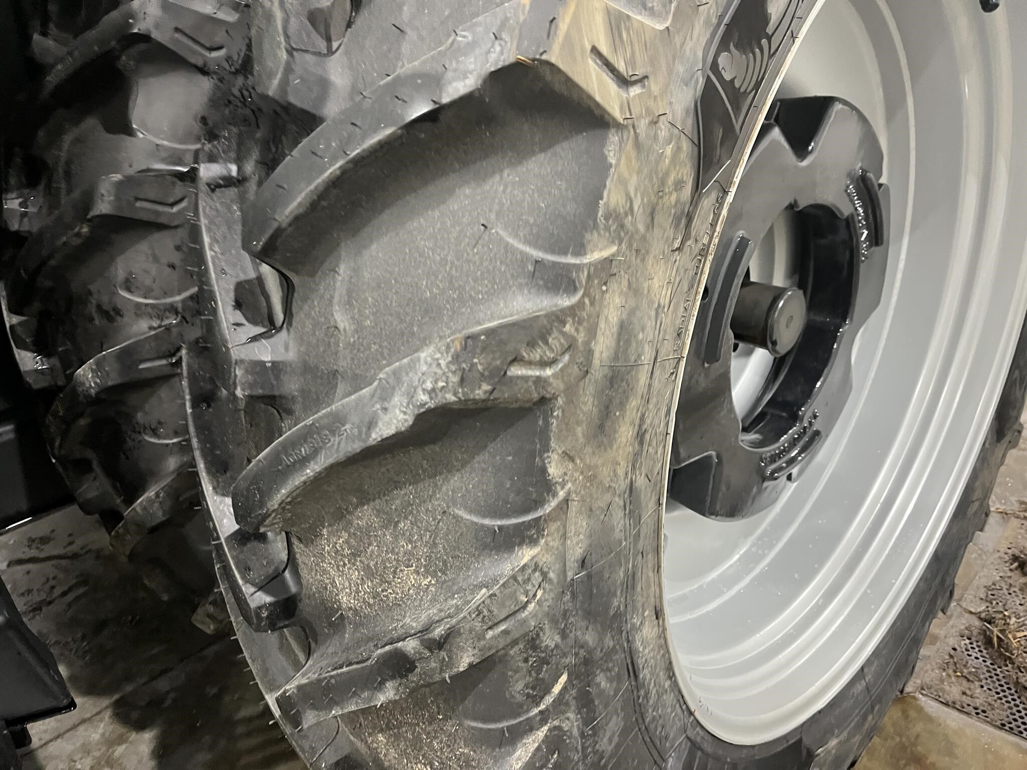2026 Case IH Magnum 325 Tractor