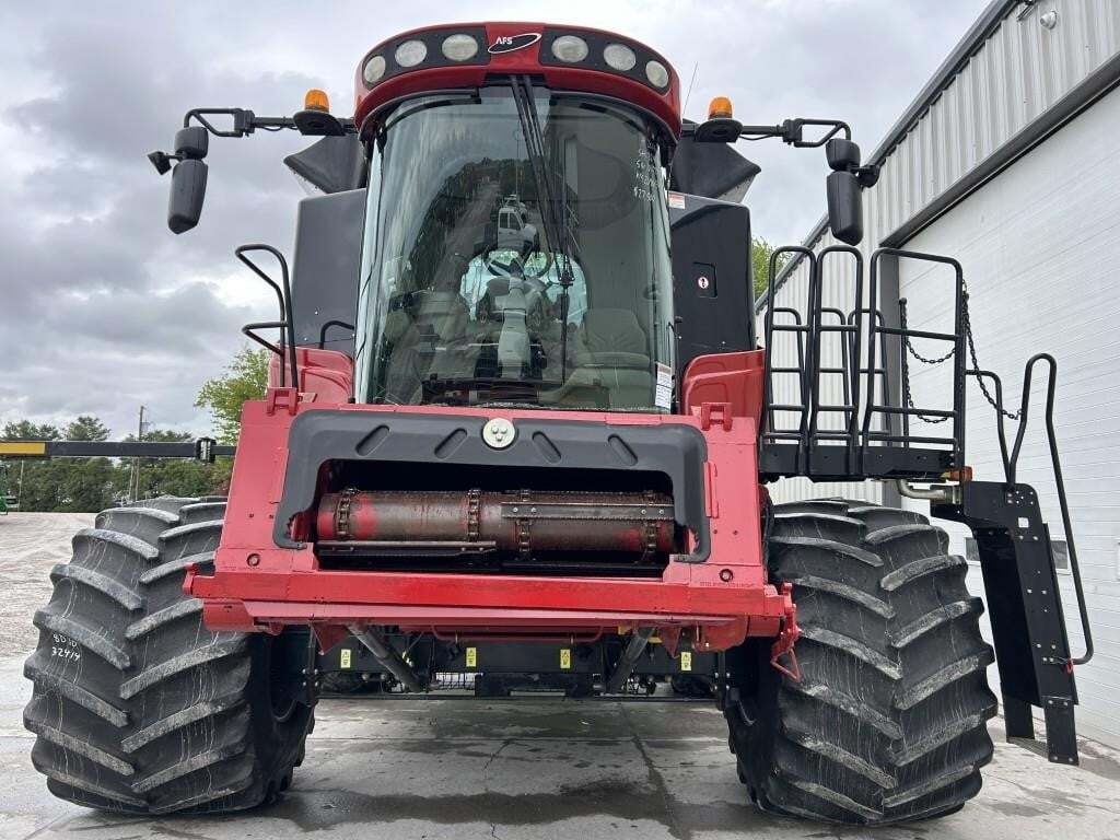 2006 Case IH 8010 Combine