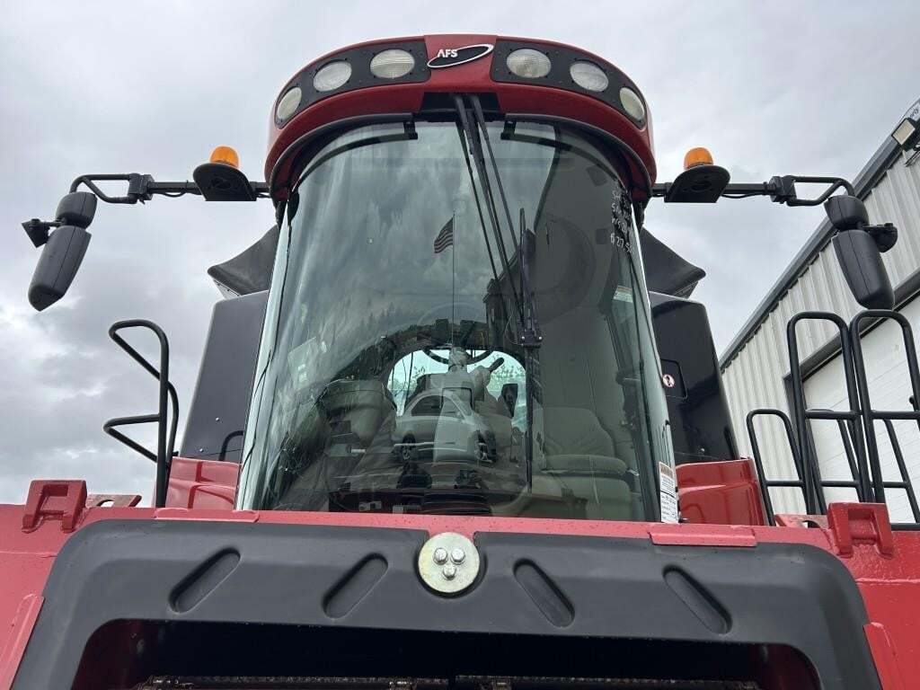2006 Case IH 8010 Combine