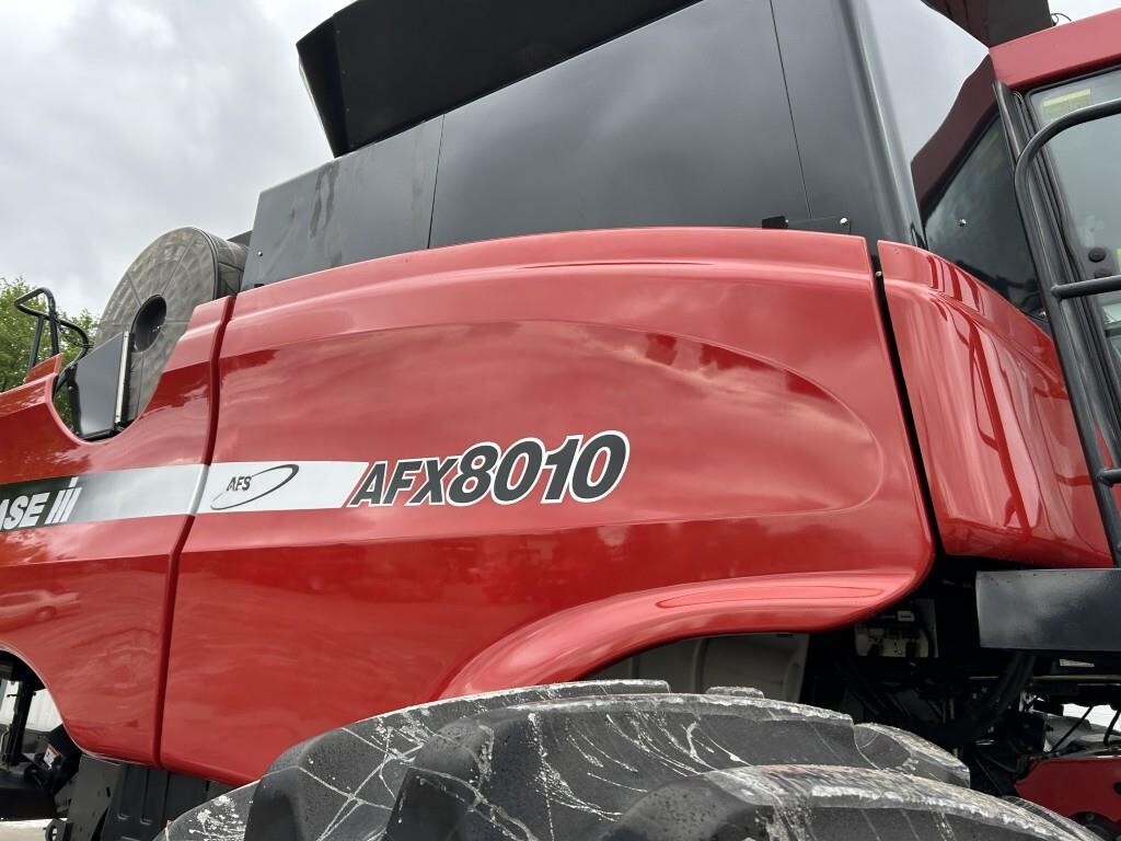 2006 Case IH 8010 Combine