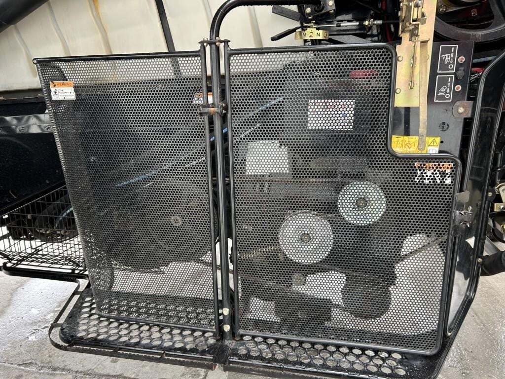 2006 Case IH 8010 Combine