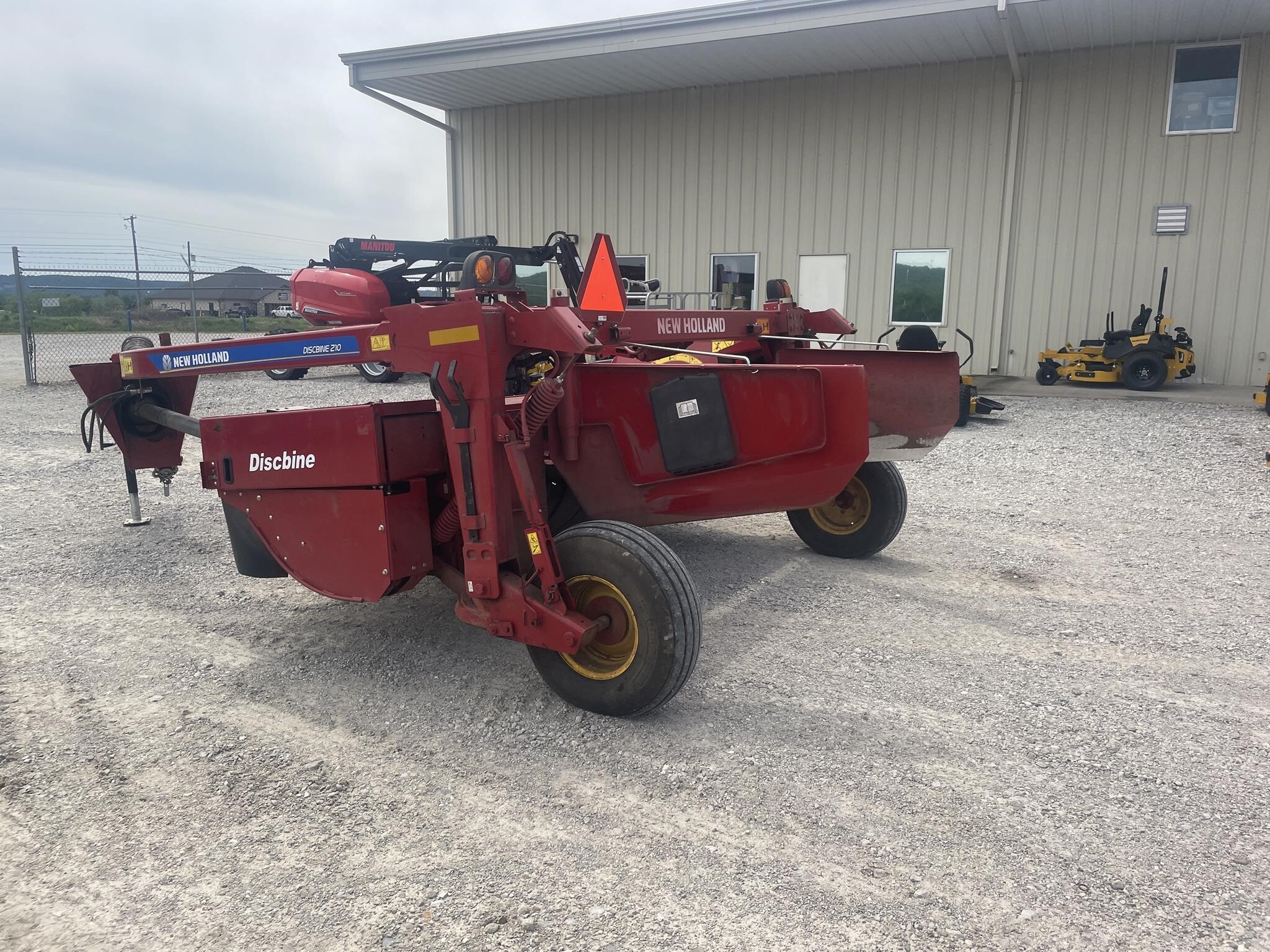 2023 New Holland Discbine 210 Mower Conditioner