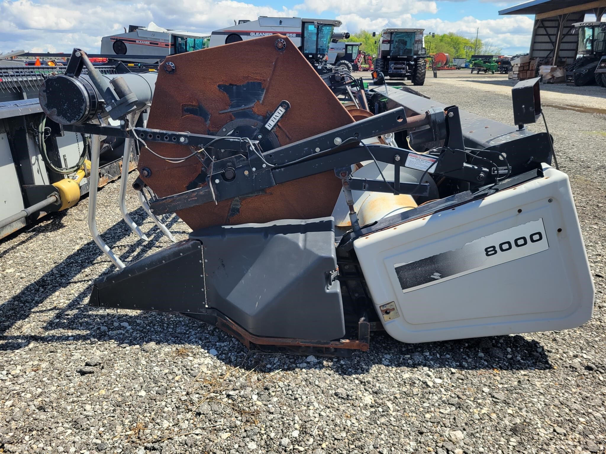 2003 Gleaner 8000 Platform
