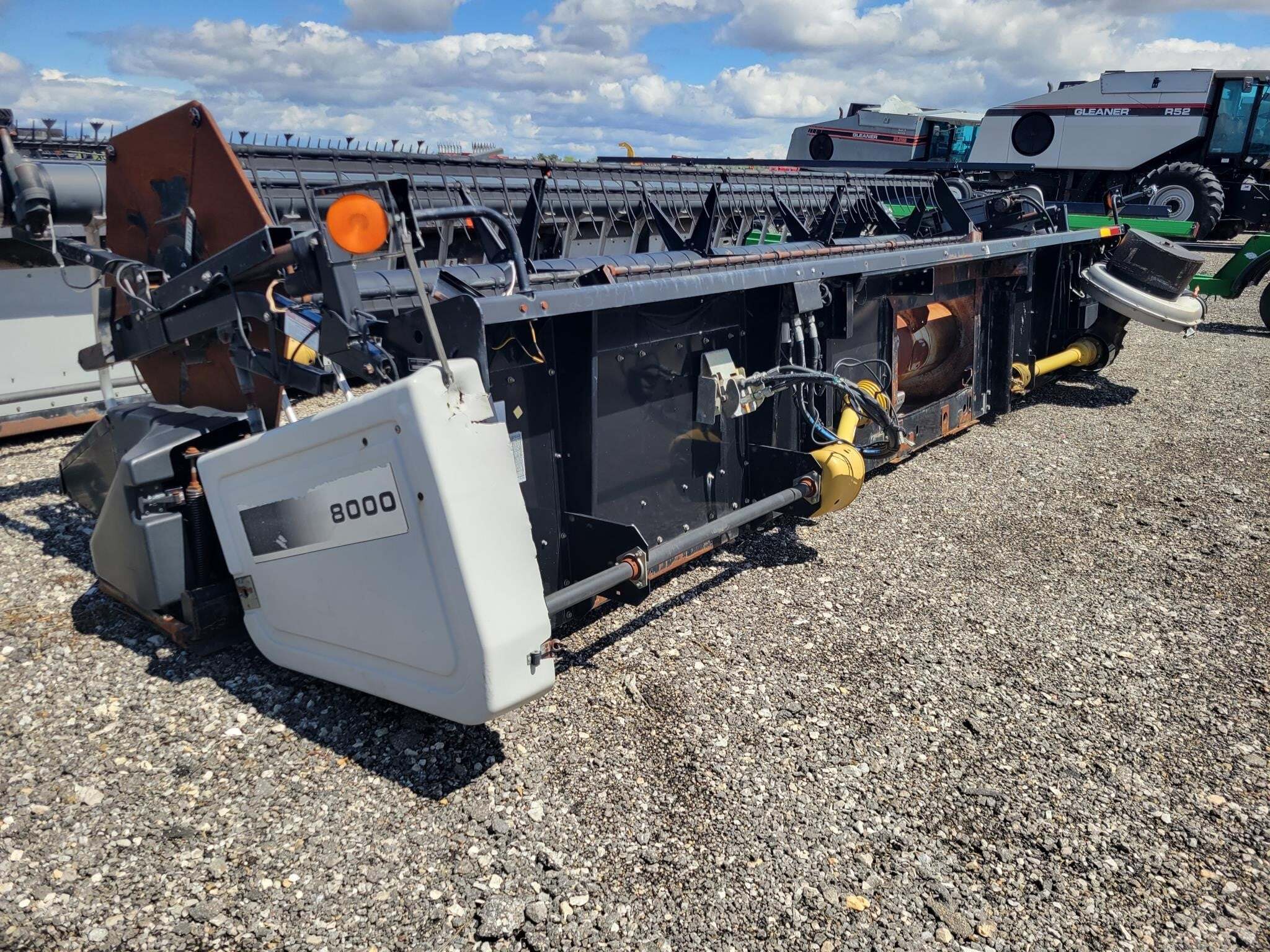 2003 Gleaner 8000 Platform