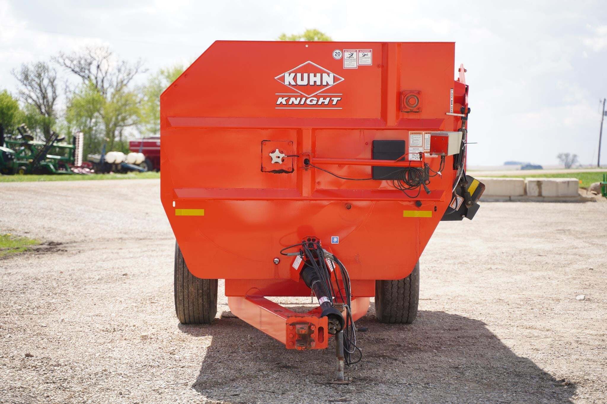 2018 Kuhn Knight RA142 Grinders and Mixer