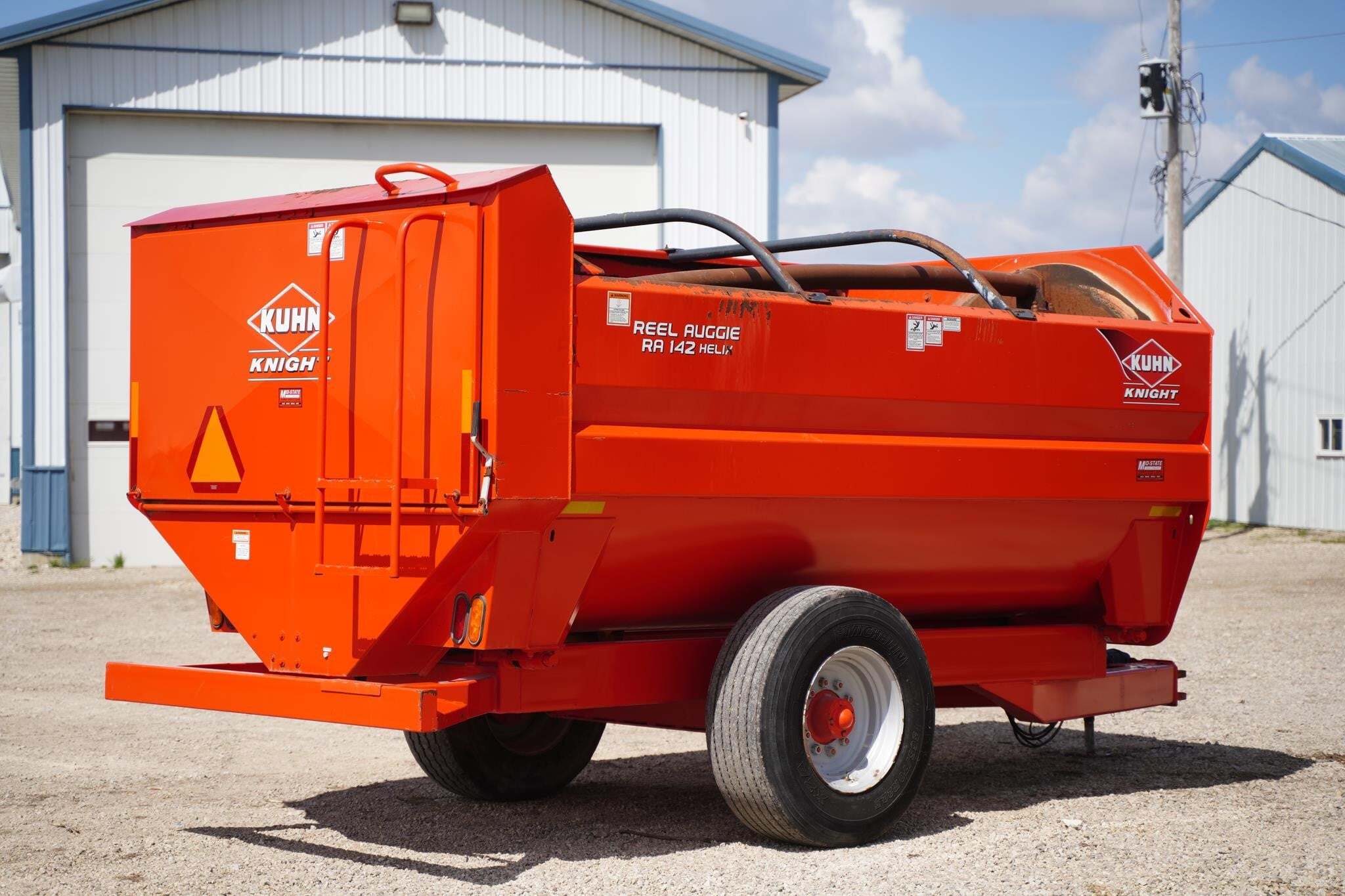 2018 Kuhn Knight RA142 Grinders and Mixer