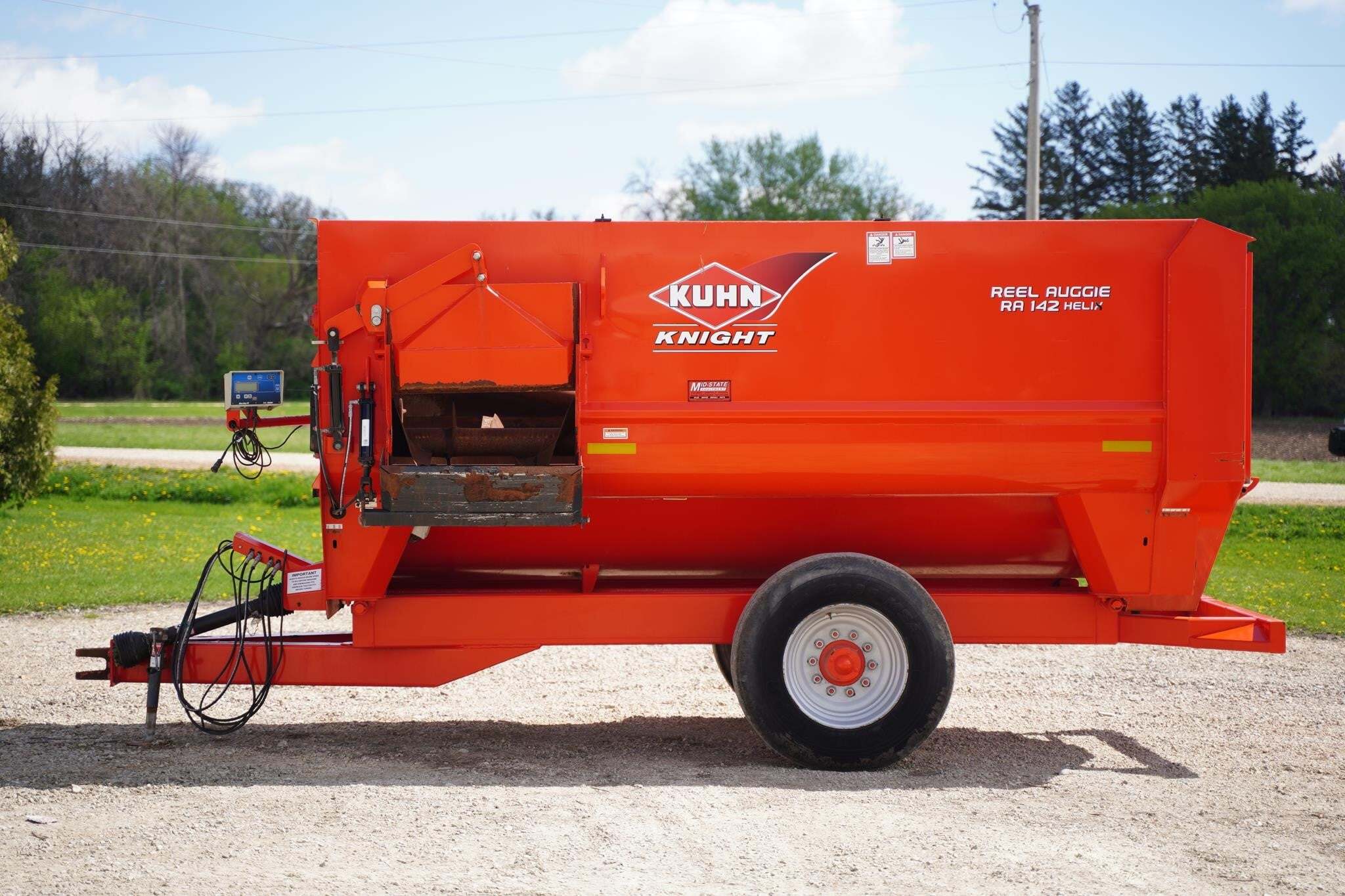 2018 Kuhn Knight RA142 Grinders and Mixer