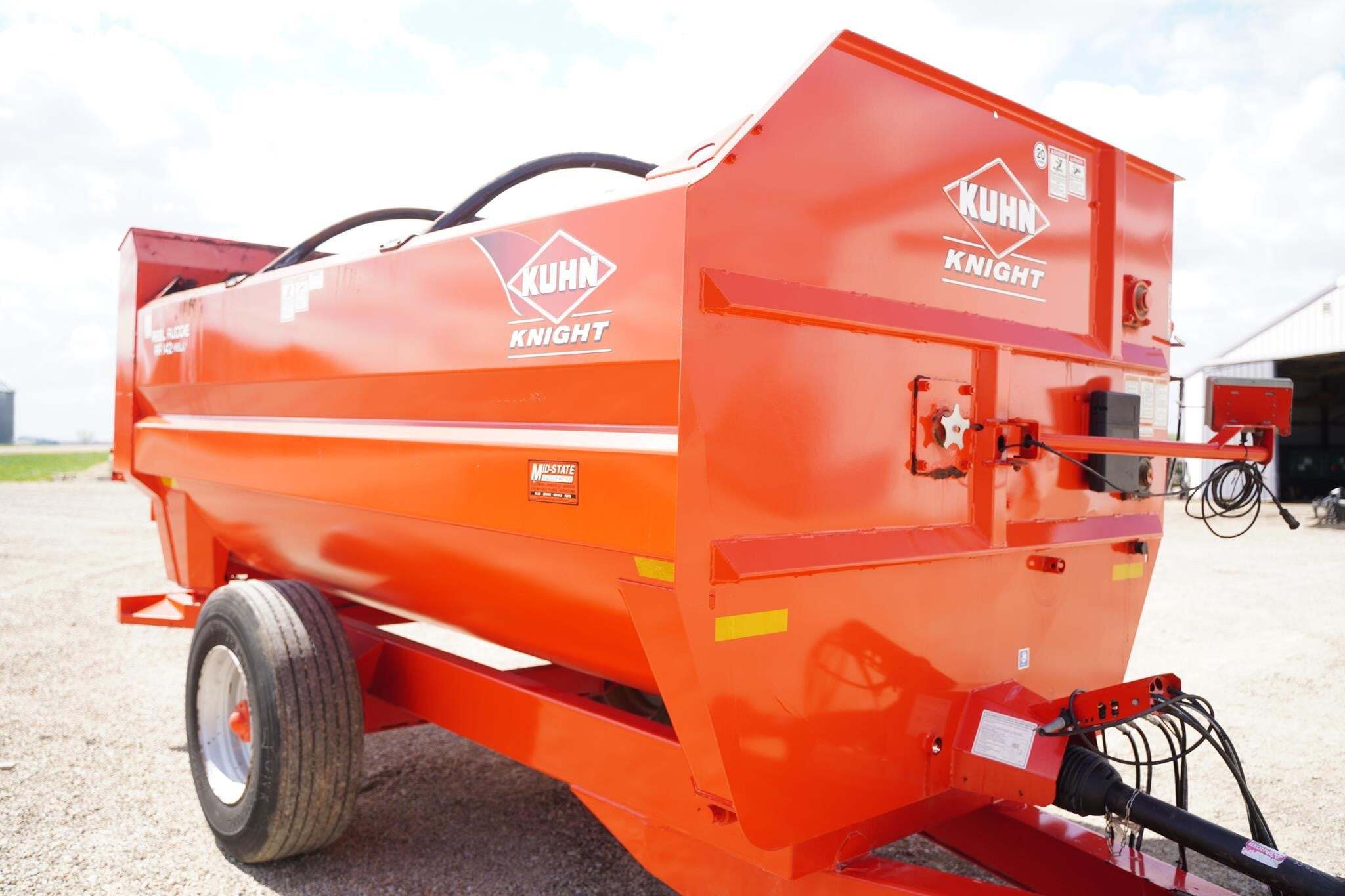 2018 Kuhn Knight RA142 Grinders and Mixer